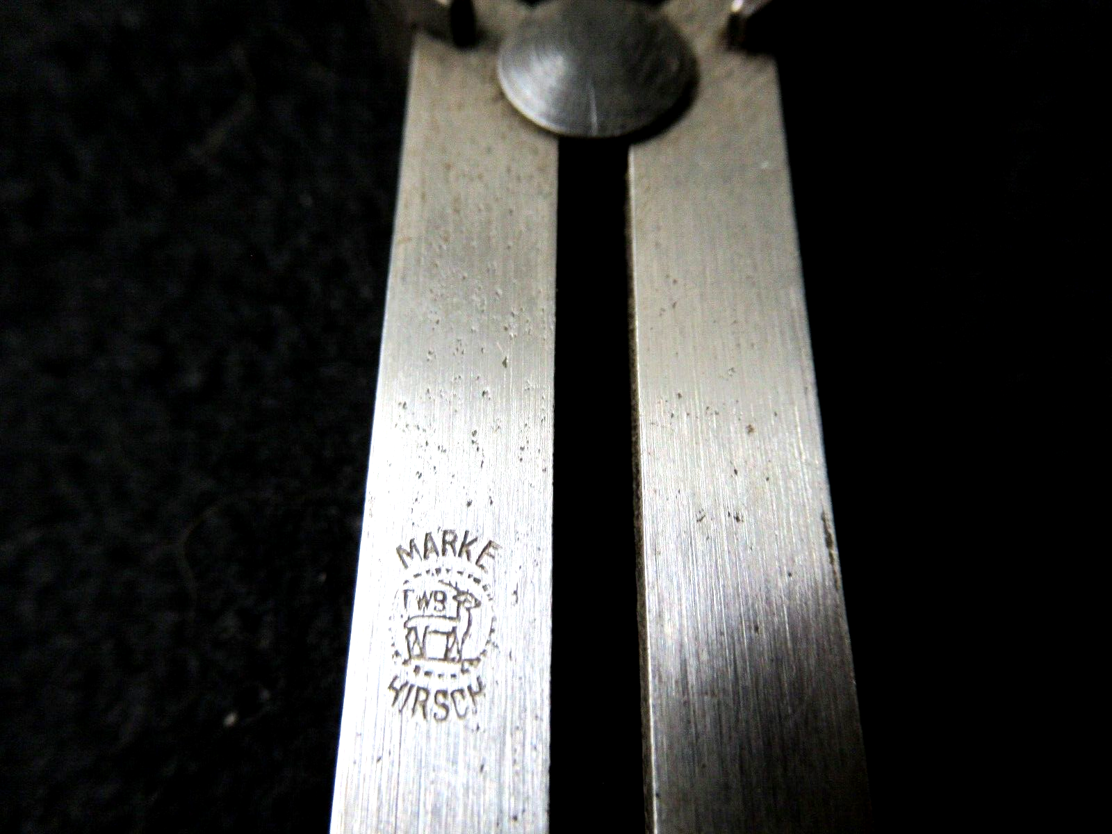 Marke Hirch 6-Inch Outside Caliper.