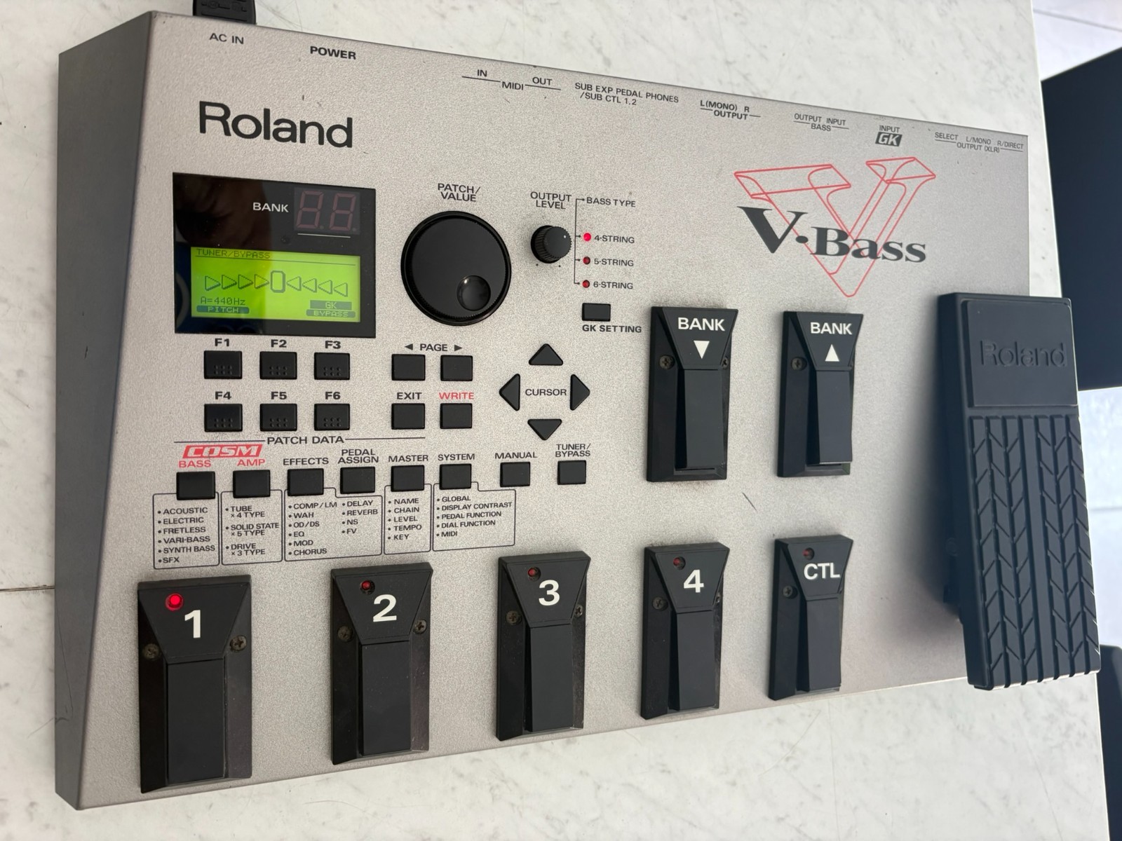 Roland V-bass Bass Guitar Effects Pedal
