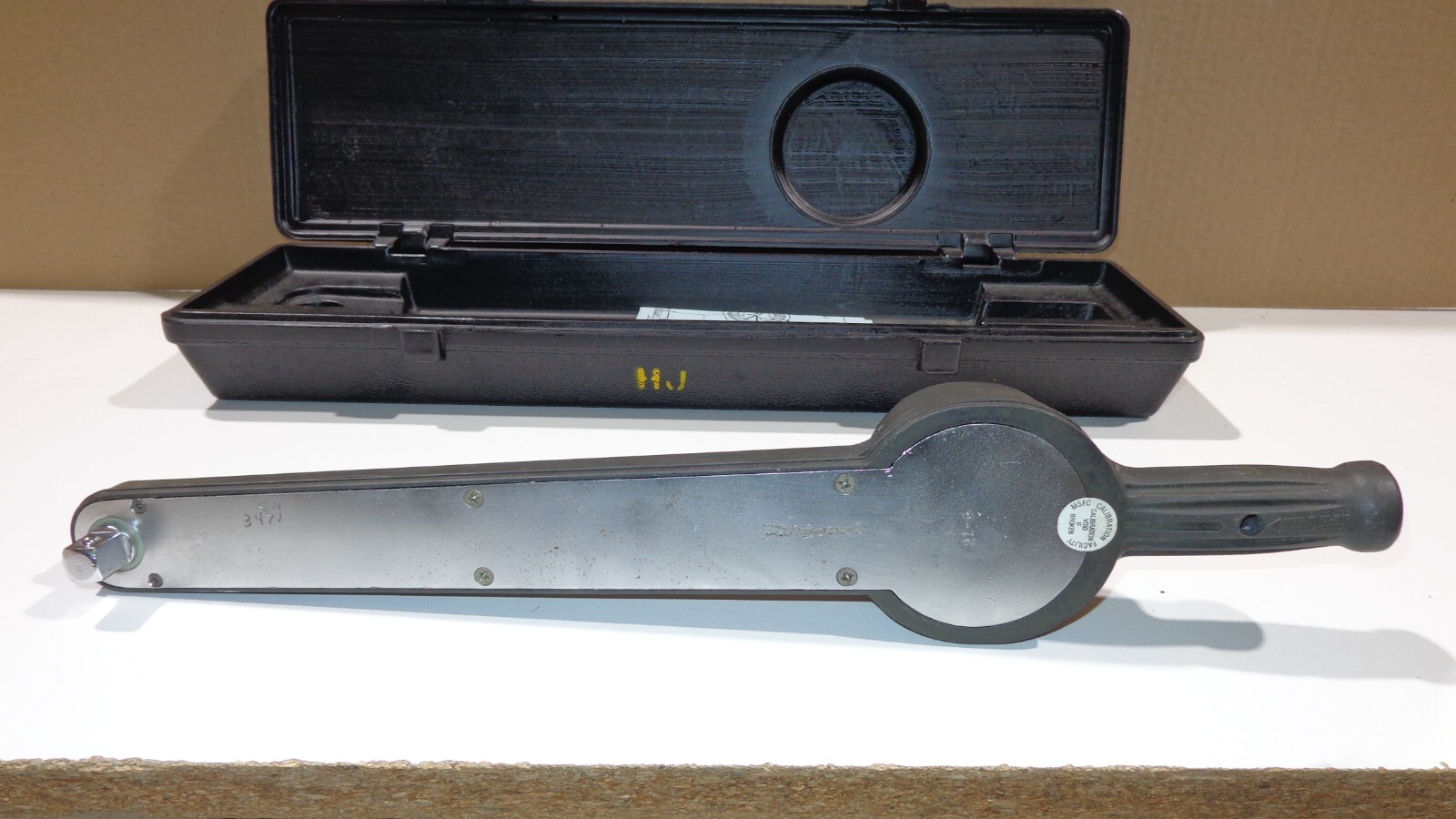 UTICA Dial Torque Wrench Model DA3175F 1/2" Drive 175 Foot Pounds, With Case