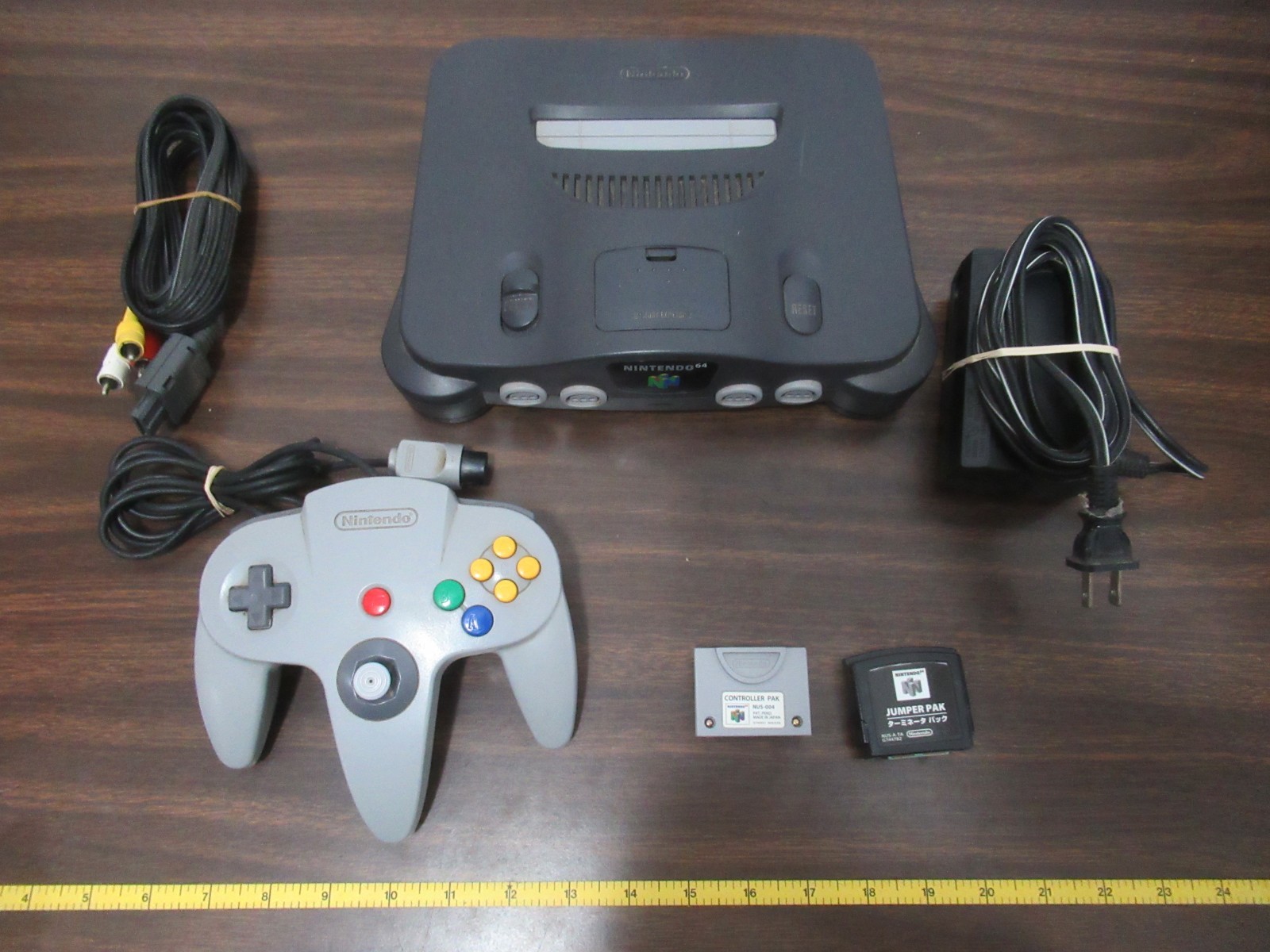 N64 System with both cords AV Power Controller Jumper TESTED WORKS