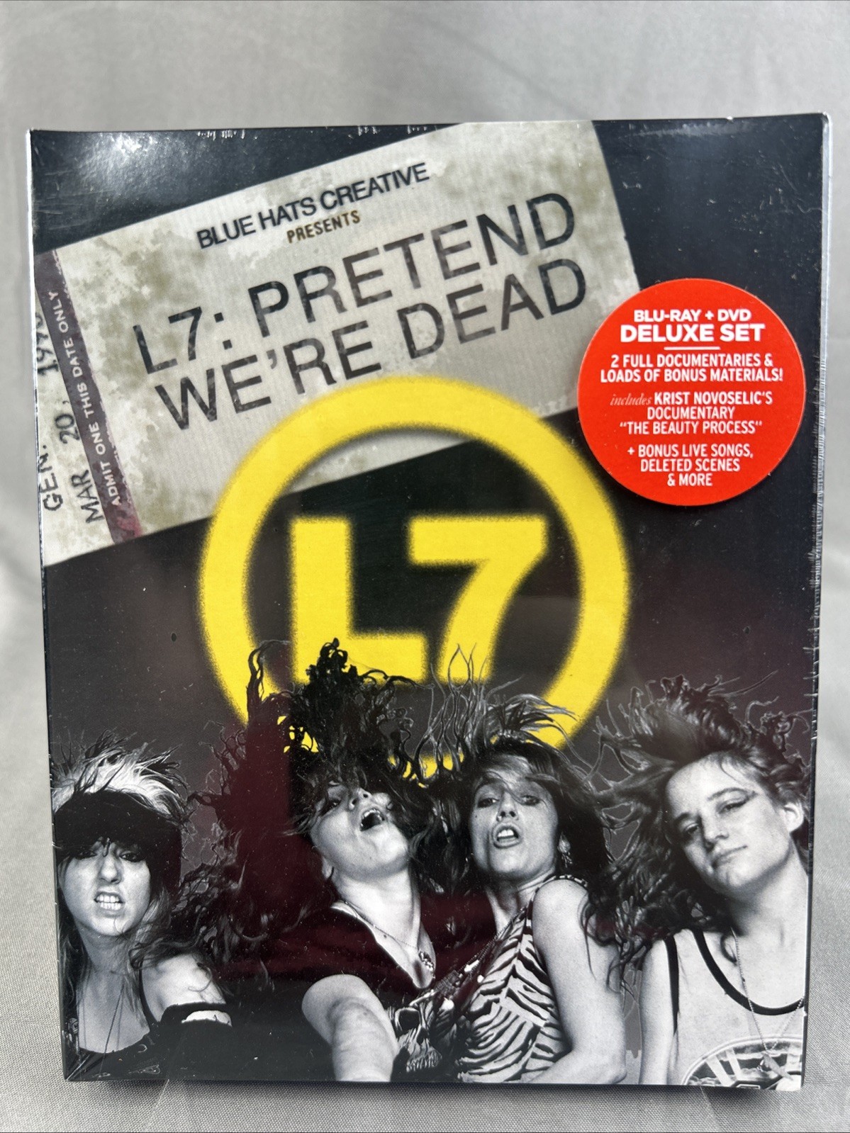 L7: PRETEND WE'RE DEAD (Blu-ray, 2017) Punk Music Documentary NIB NEW SEALED