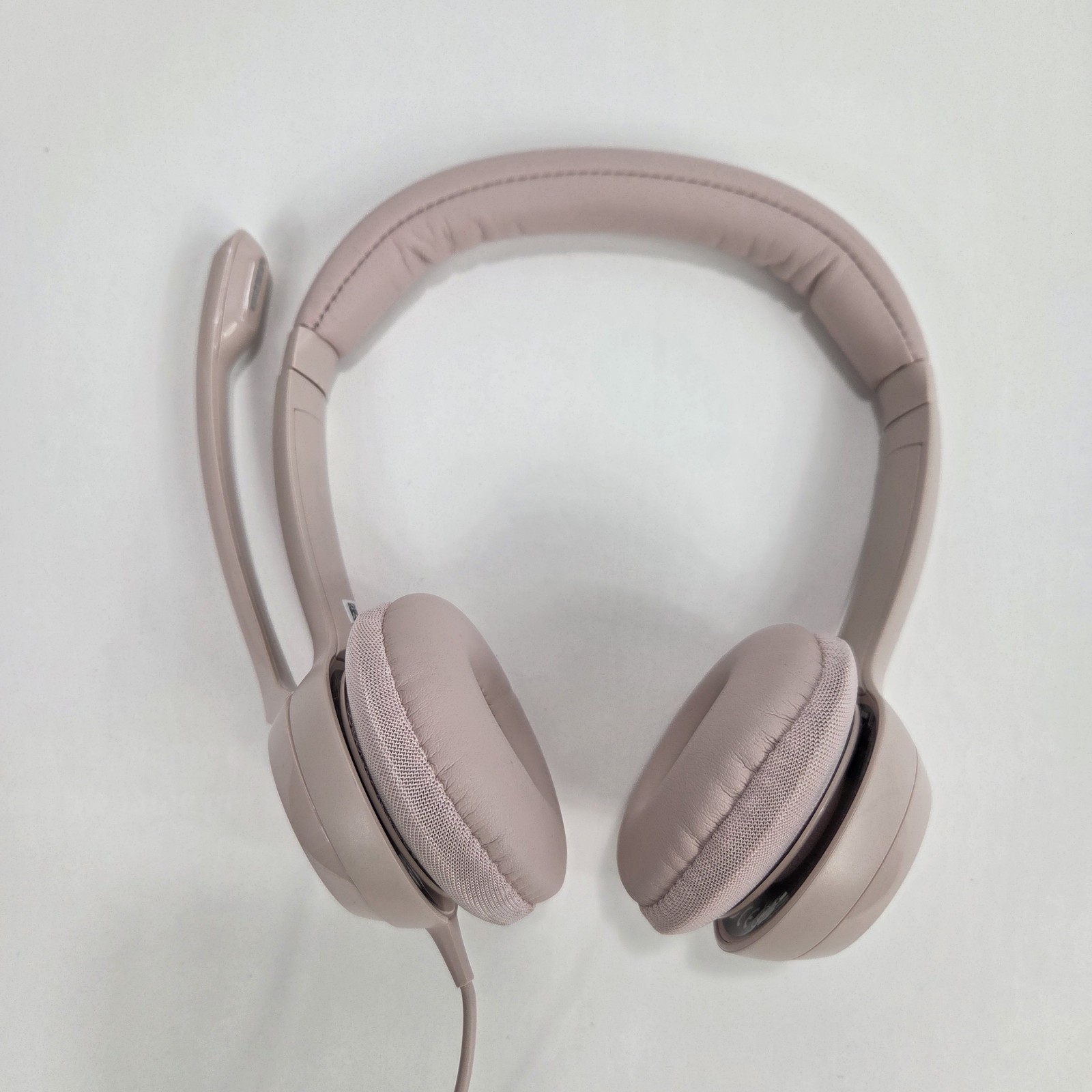 Logitech H390 USB Computer Headset Noise Cancelling Mic Stereo - Pink