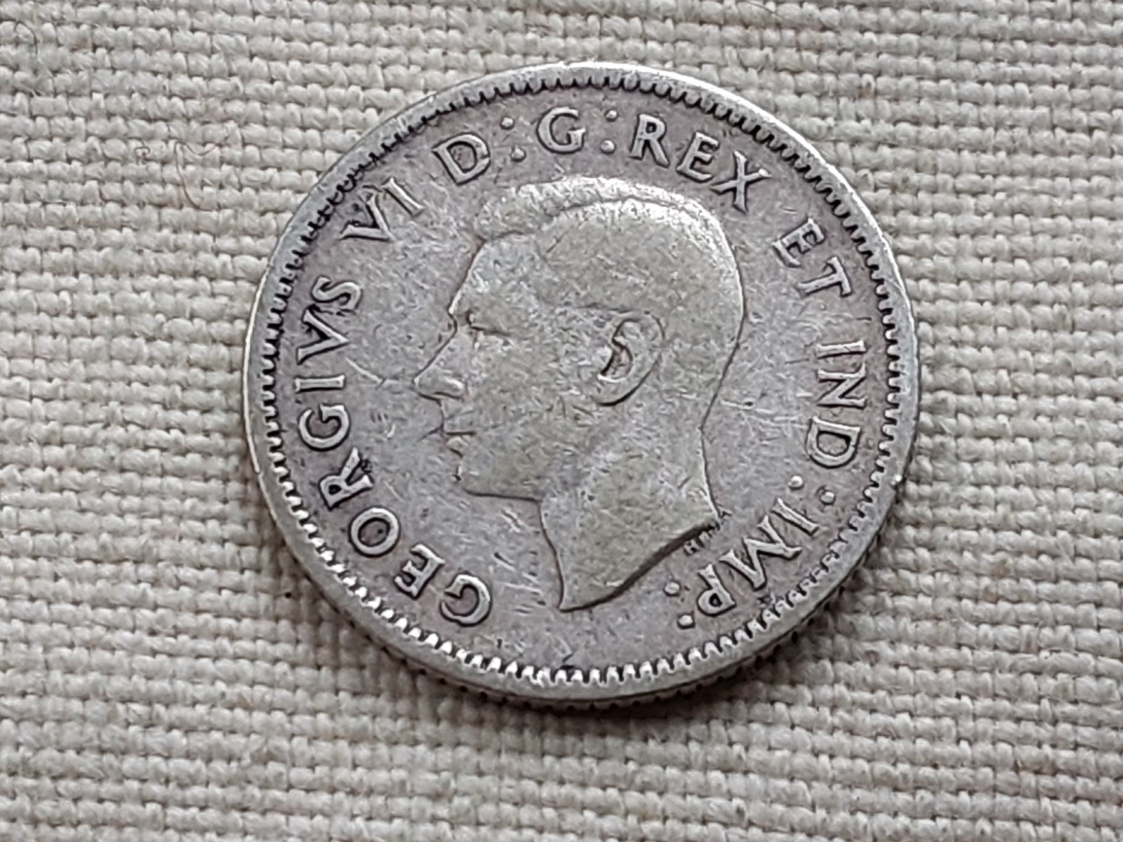Canada 1941 10 cents .800 silver