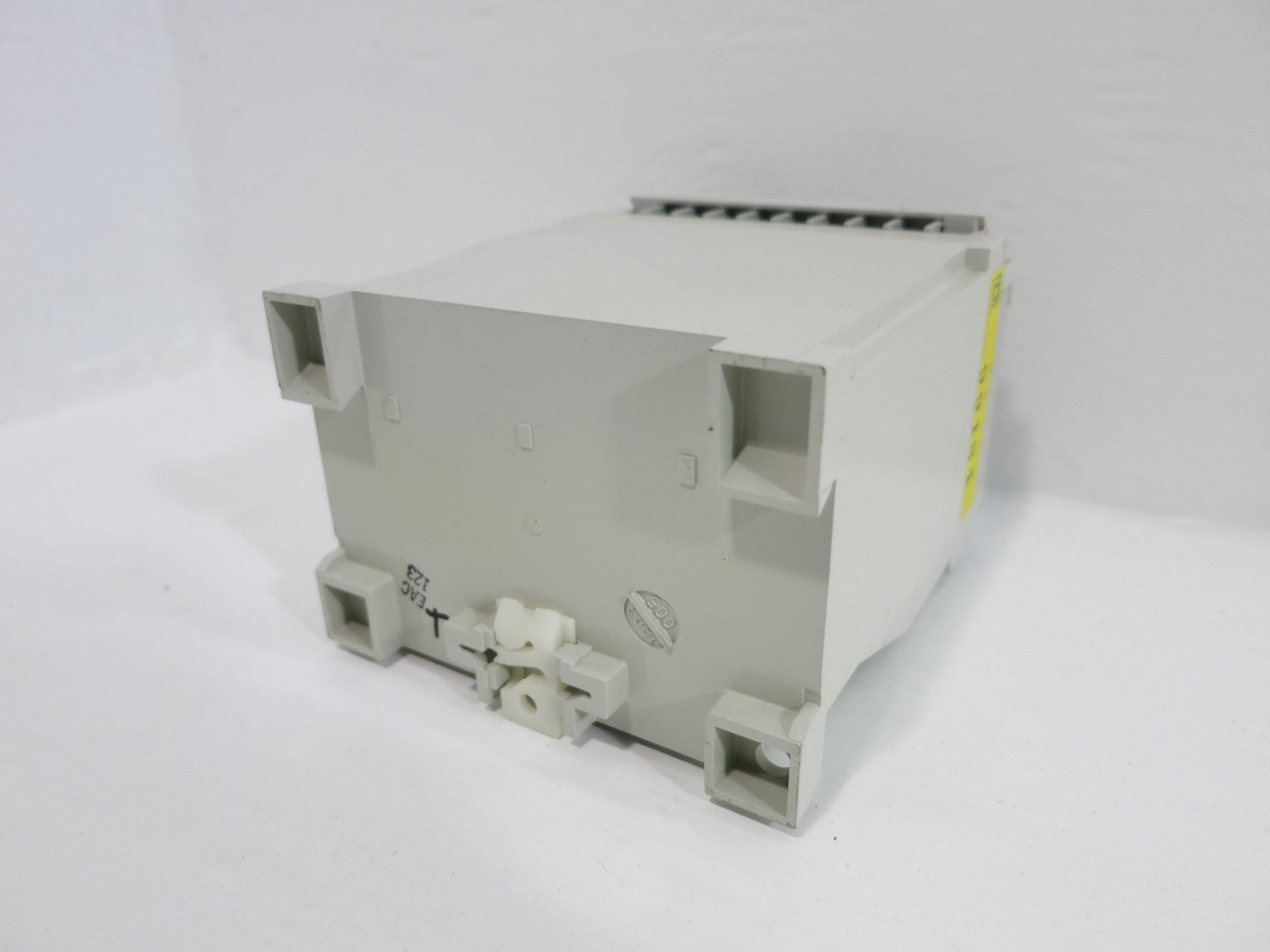 Square D RIM32 Restraint Interface Module Circuit Breaker Accessory RIM-32