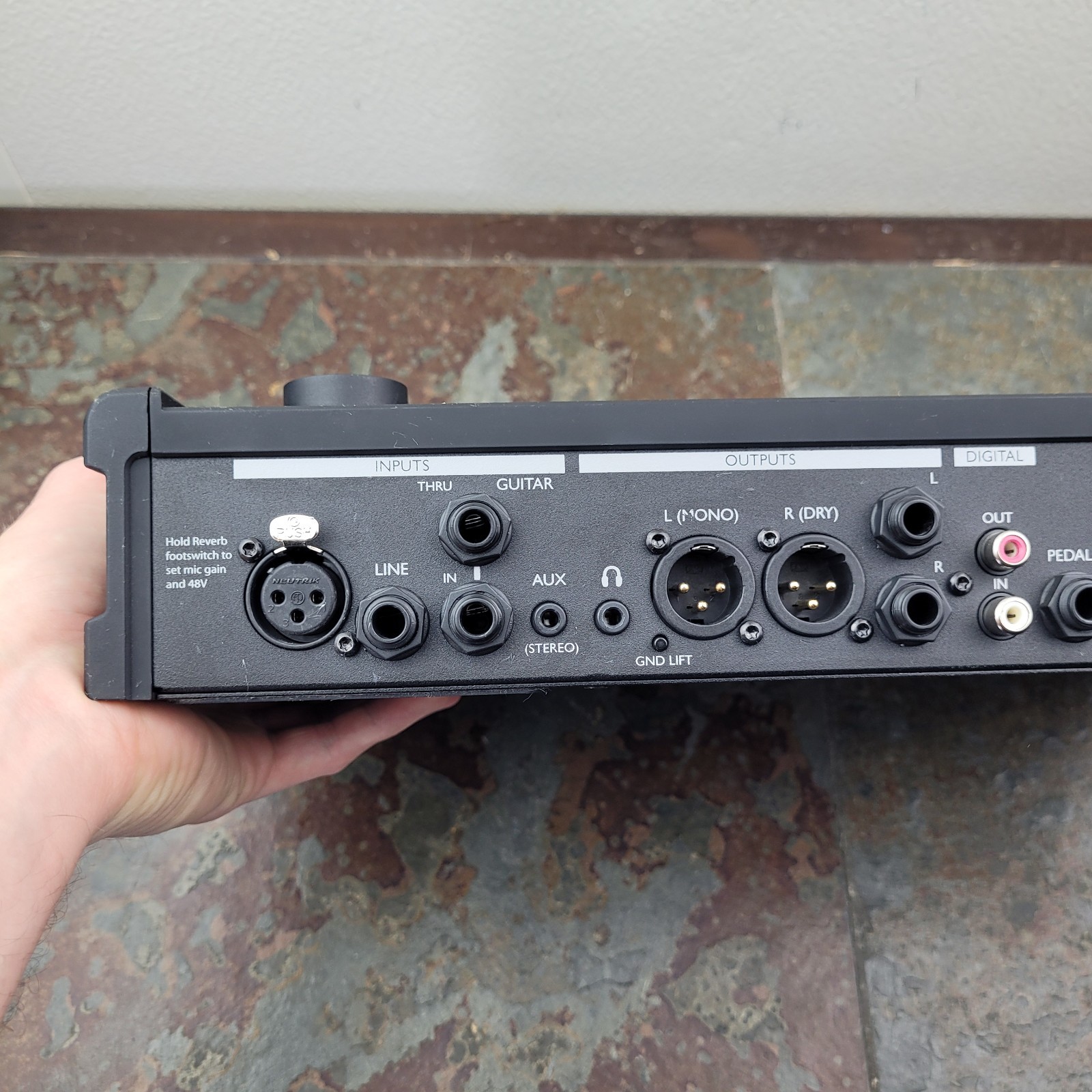 TC Helicon Voice Live 2 Vocal Floor Processor Untested For Parts
