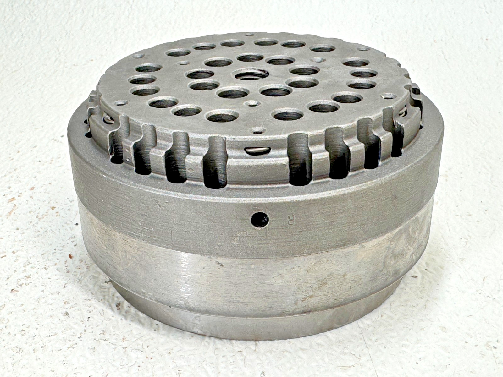 Compressor Suction Valve 4-1/4" PN: 231734J1S6