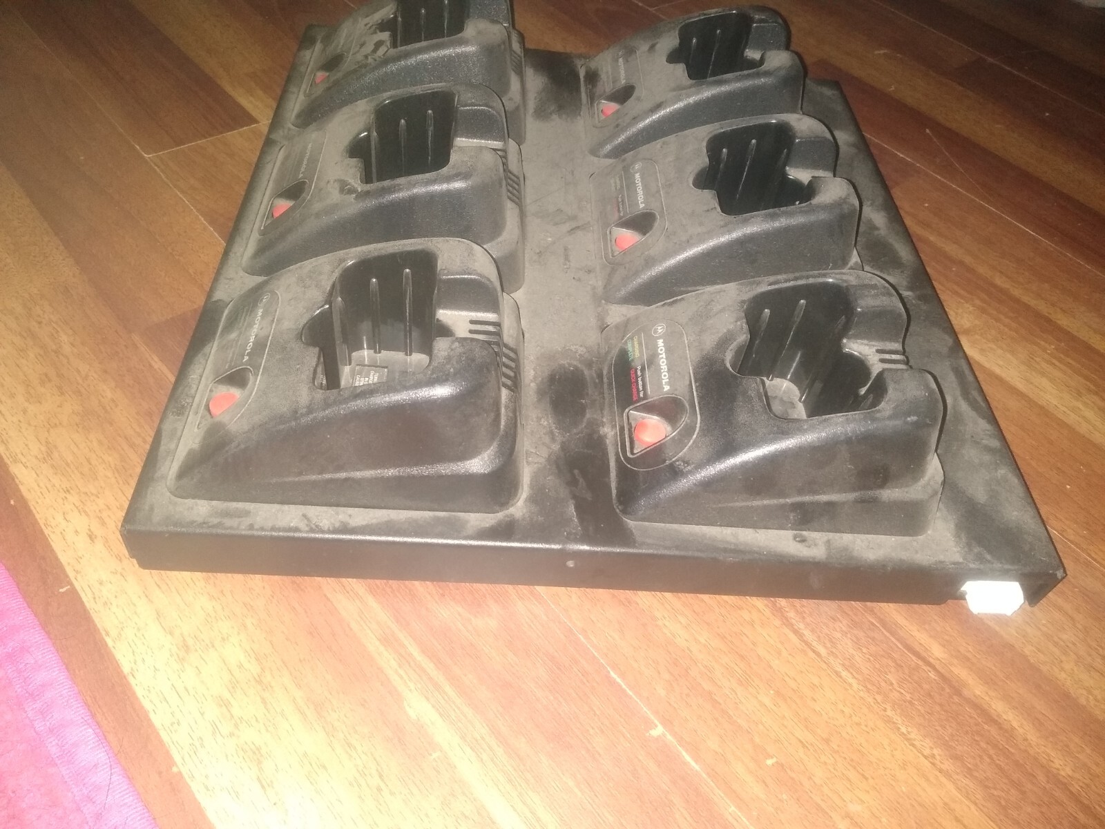 Motorola Model HTN9067B Multi-Unit Rapid Charging Dock