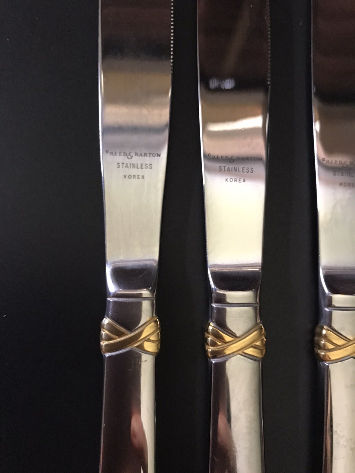 Set 8 Reed & Barton FANFARE Dinner Knives Gold Trim 18/8 Stainless Steel KOREA