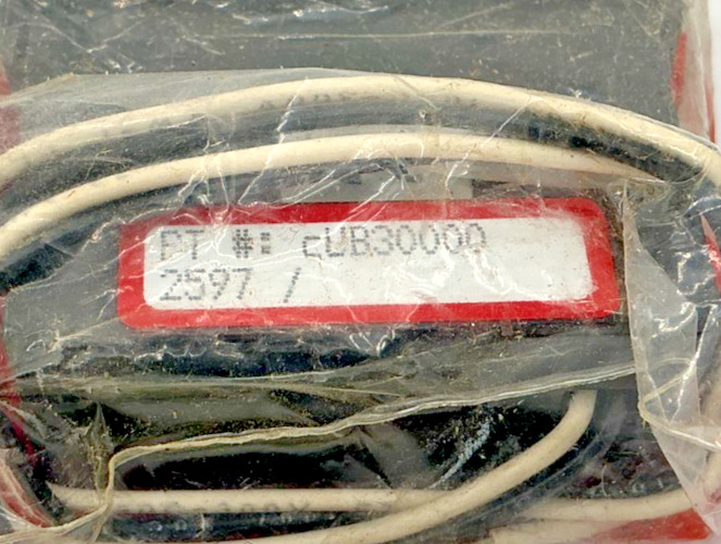 New Red Lion CUB30000 Electronic Counter 6-Digit LCD Display 2-Wire 3VDC CUB3