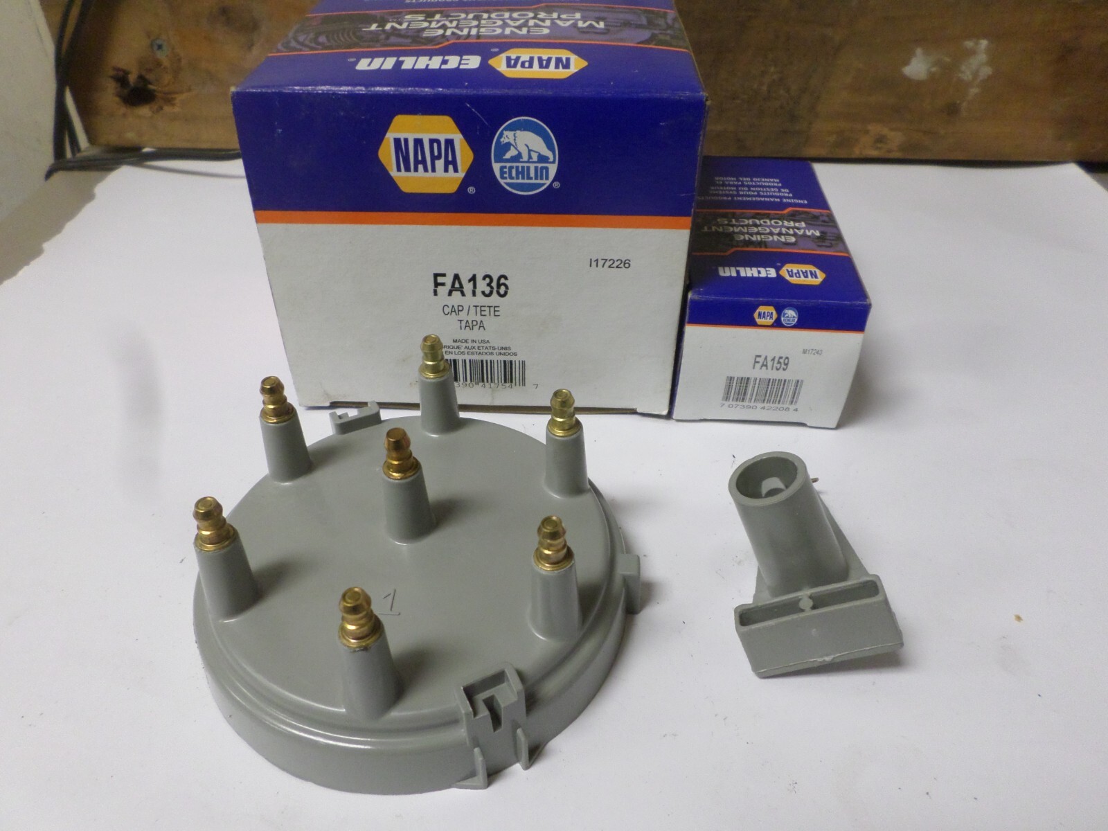 Napa Distributor Cap FA136 With FA159 Distributor Rotor
