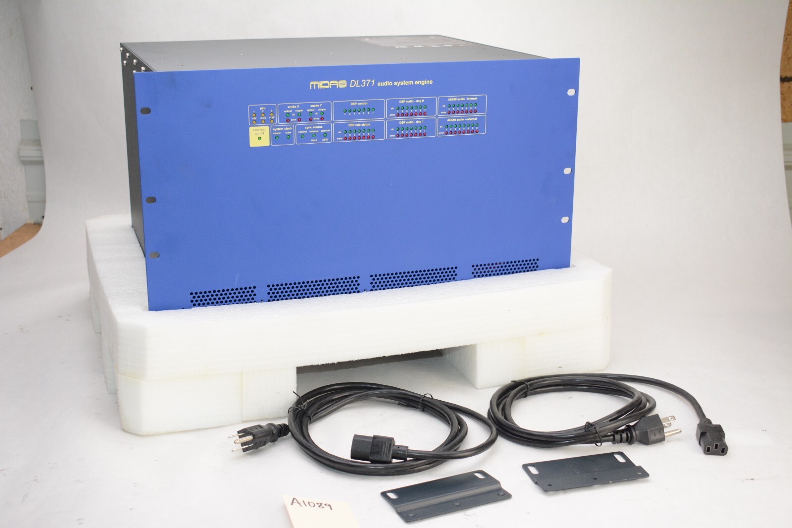 Midas DL371 4 module Audio System Engine for PRO3 New in open Box PRO 3