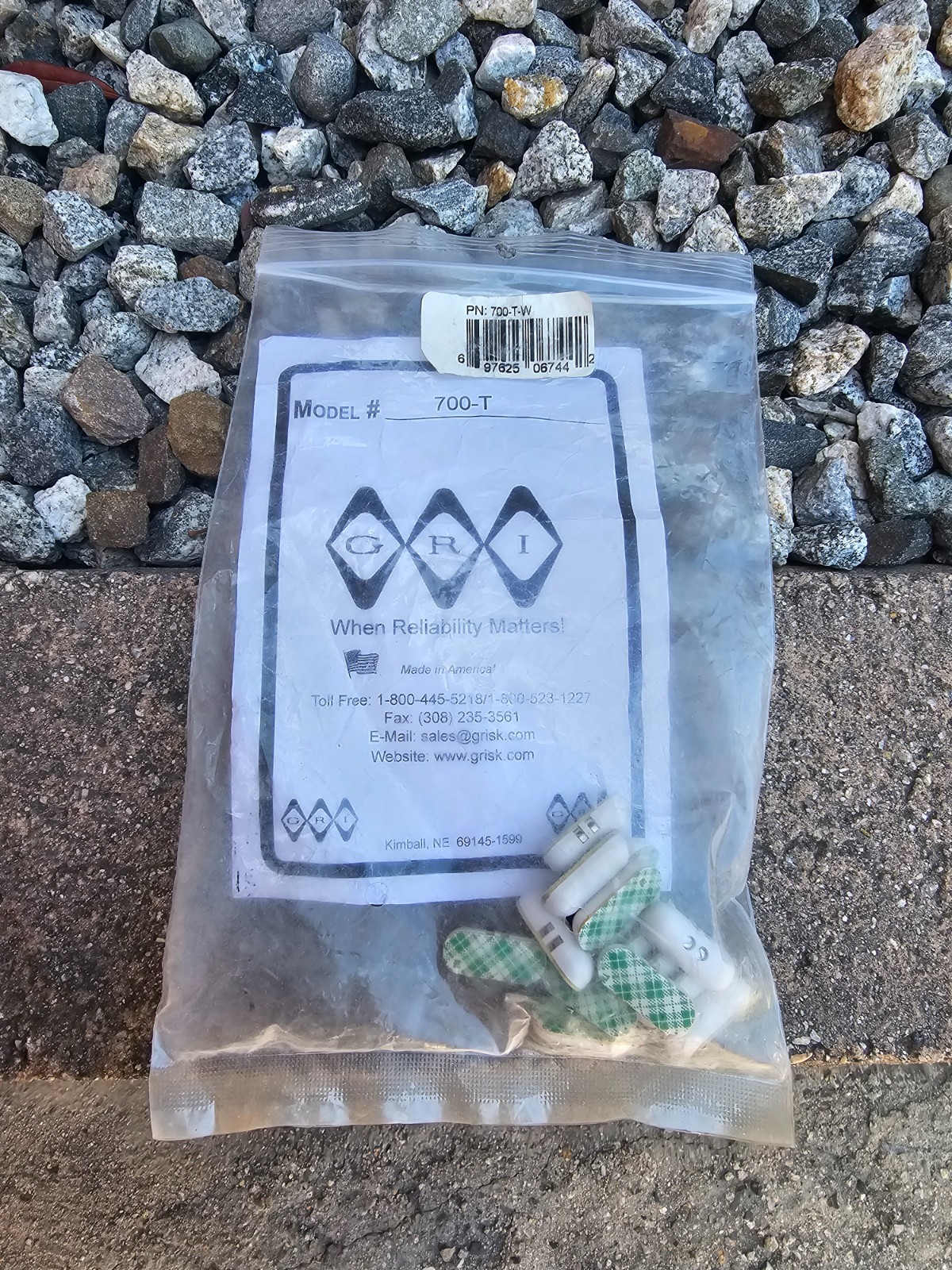 15 Pieces GRI 700-T Magnetic Contact Made in the USA - Brand New