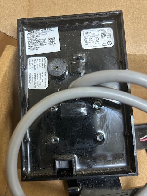 HID MULTICLASS SE RP40 Pigtail 920PTNNEK0000 w/Mounting
