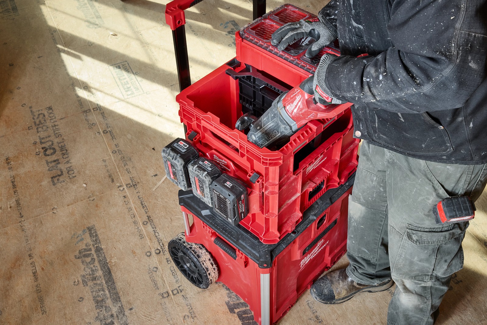 Milwaukee Tool 48-22-8439 PACKOUT Xl Crate