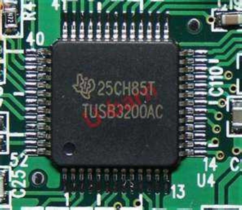 TI TUSB3200AC QFP-52 RH