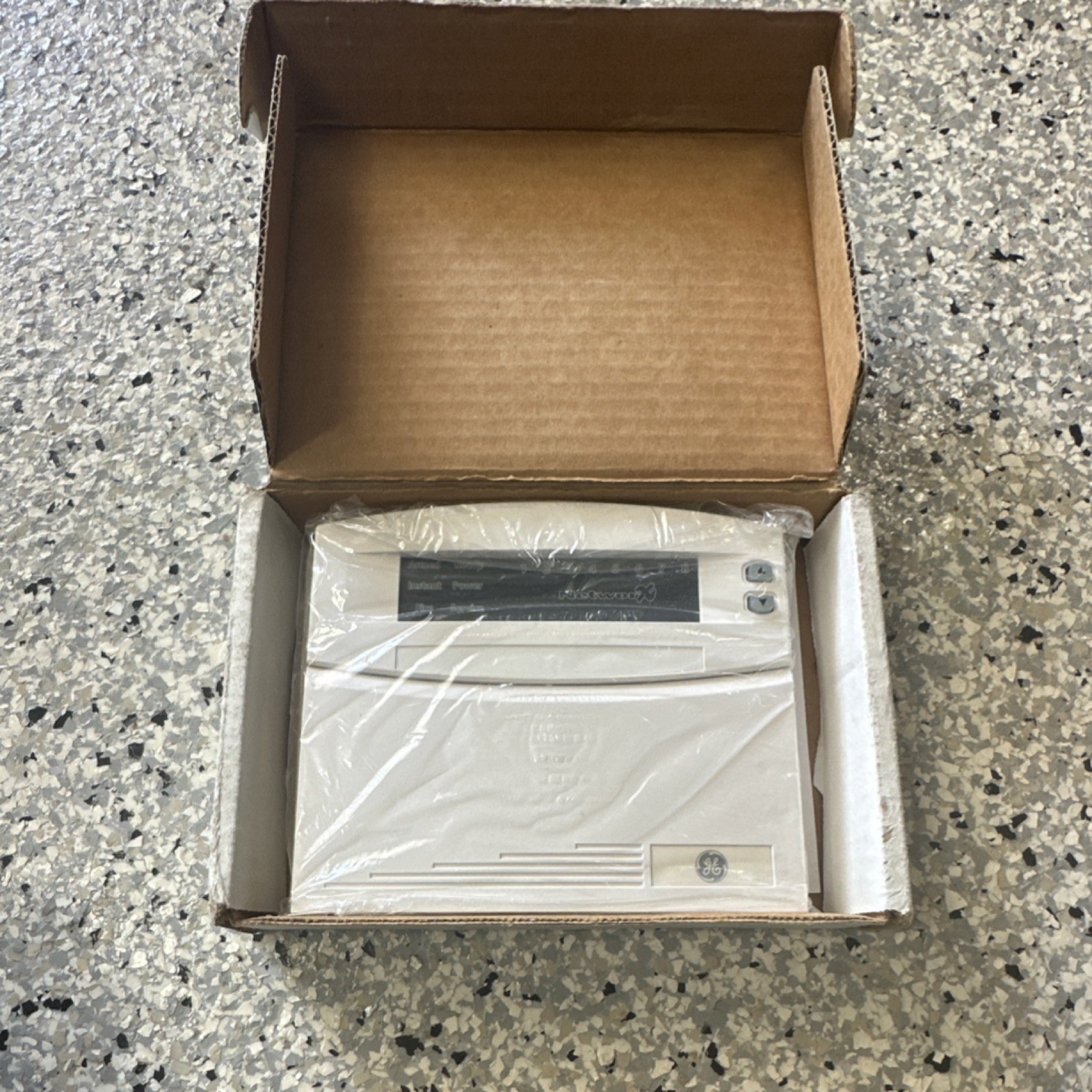Interlogix NX-1308E Security Keypad White NX-1308E MPN Security System Keypad