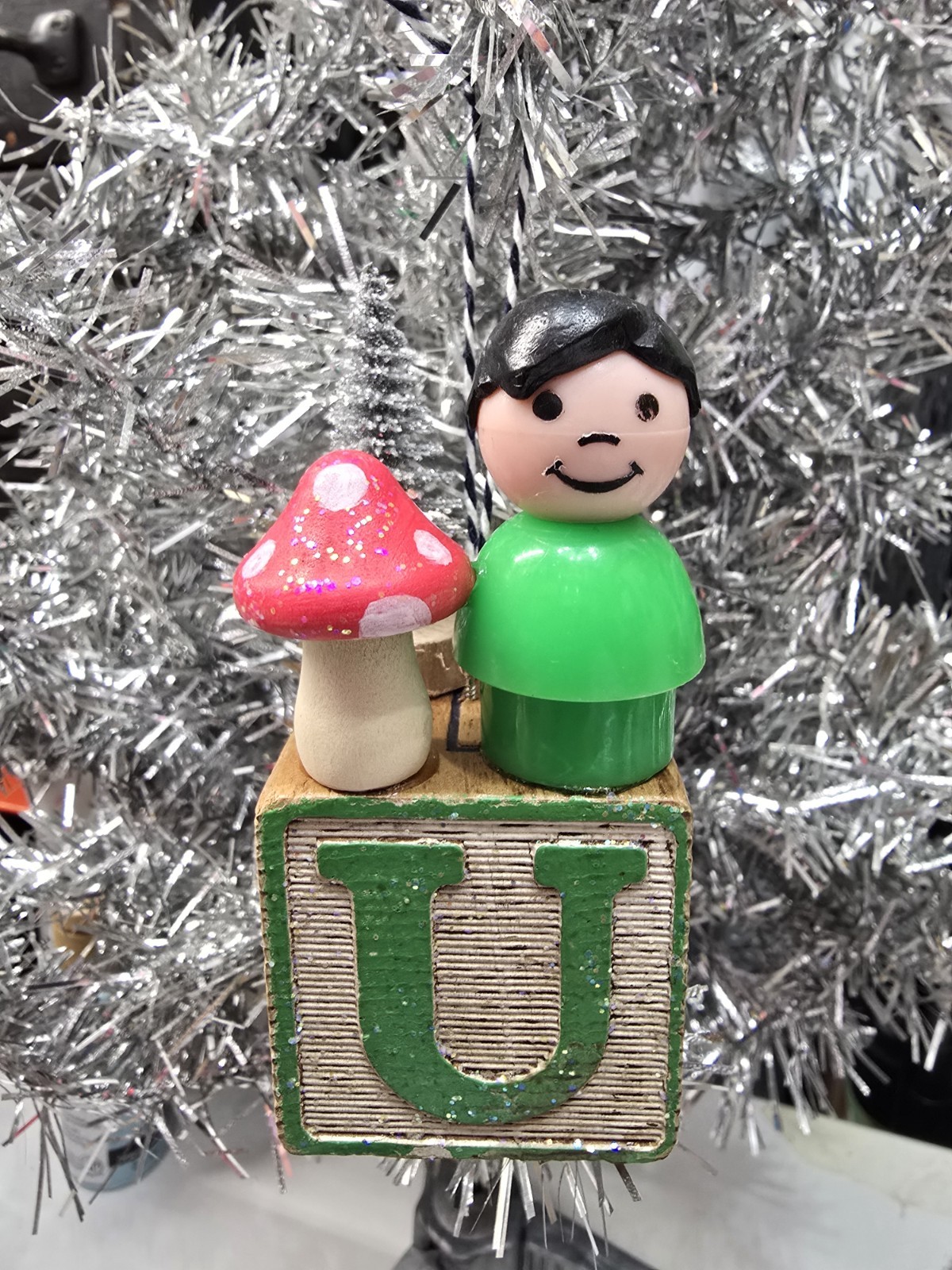Vintage building block  Fisher Price Little People Christmas Ornament Letter U