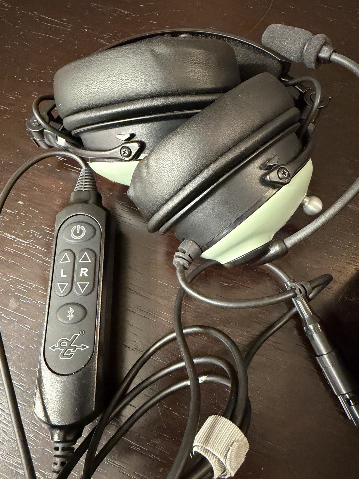 David Clark DC One-XP (Panel Power LEMO Plug) Noise Canceling Aviation Headset