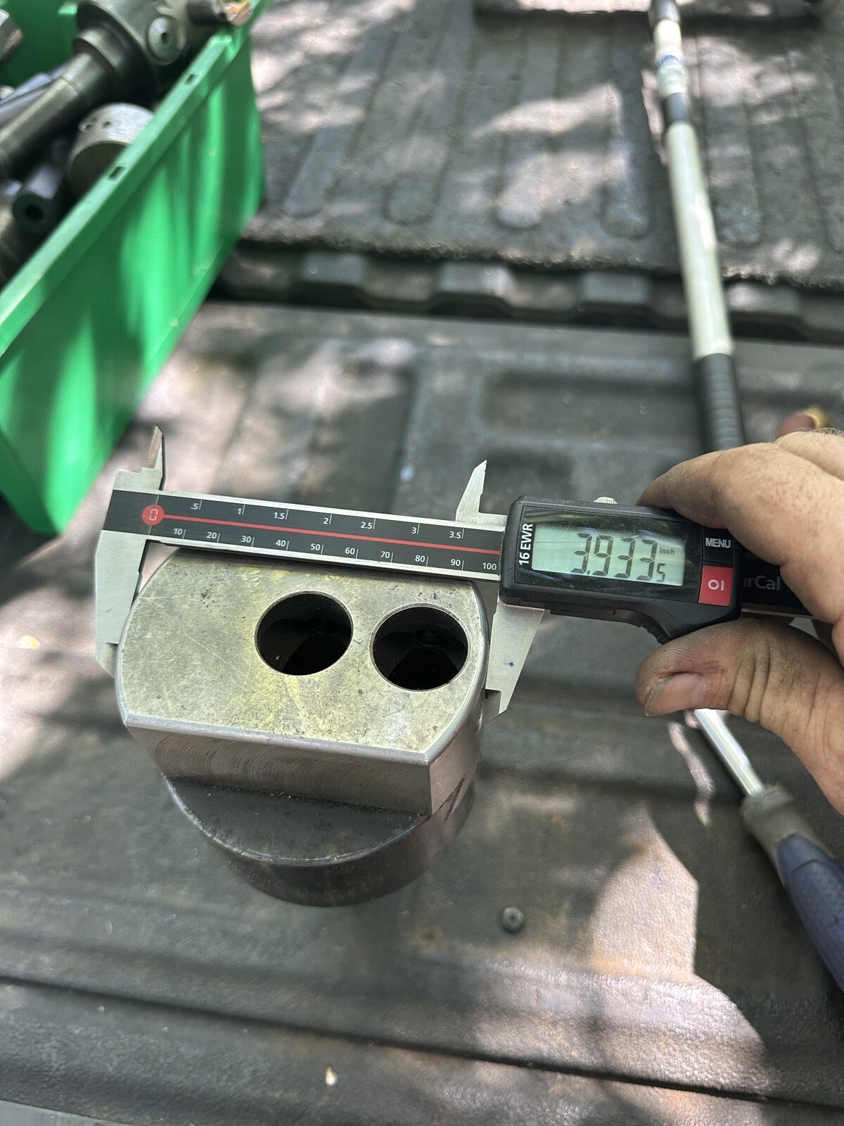 Yuasa 4” Adjustable Offset Boring Head 515-204 R8 Shank Bridgeport Milling Mach