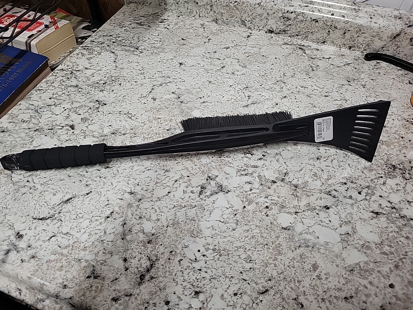 21 inch Deluxe Ice Scraper with Snow Brush