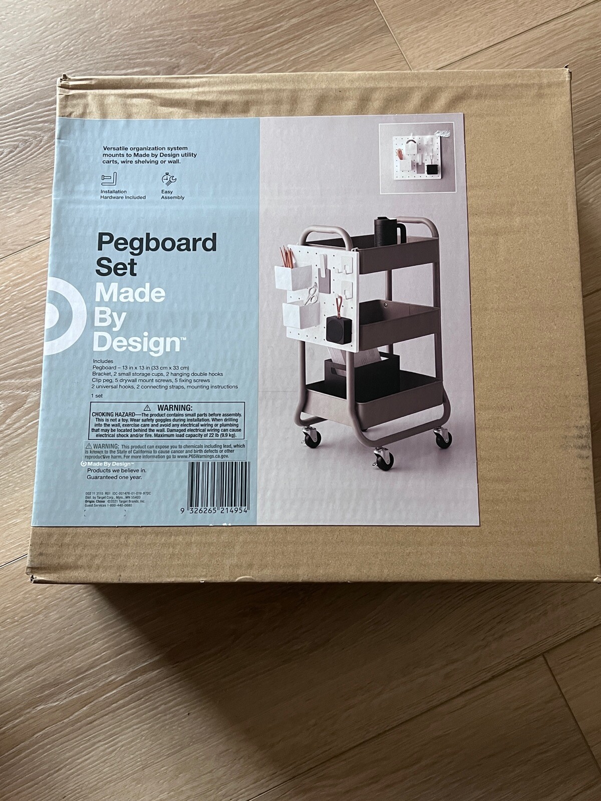 Pegboard Set Made by Design 13 x 13 Cups pegs hooks  +++
