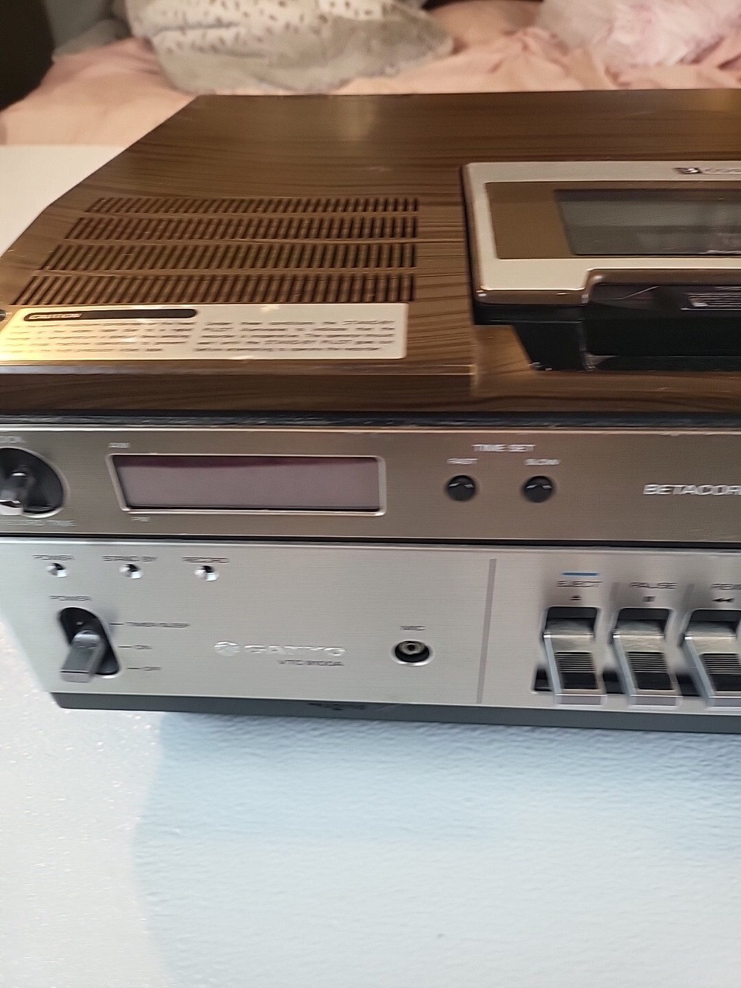 Sanyo VTC 9100A BetaCord Betamax Cassette Recorder Player (As Is Parts Only) EBS