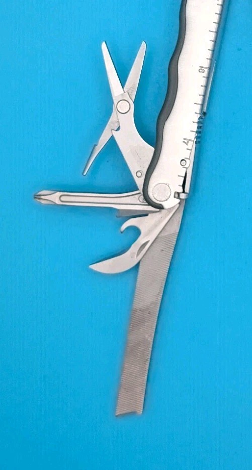 Leatherman BLAST Multi-Tool , Retired Multitool w/ Knife Pliers