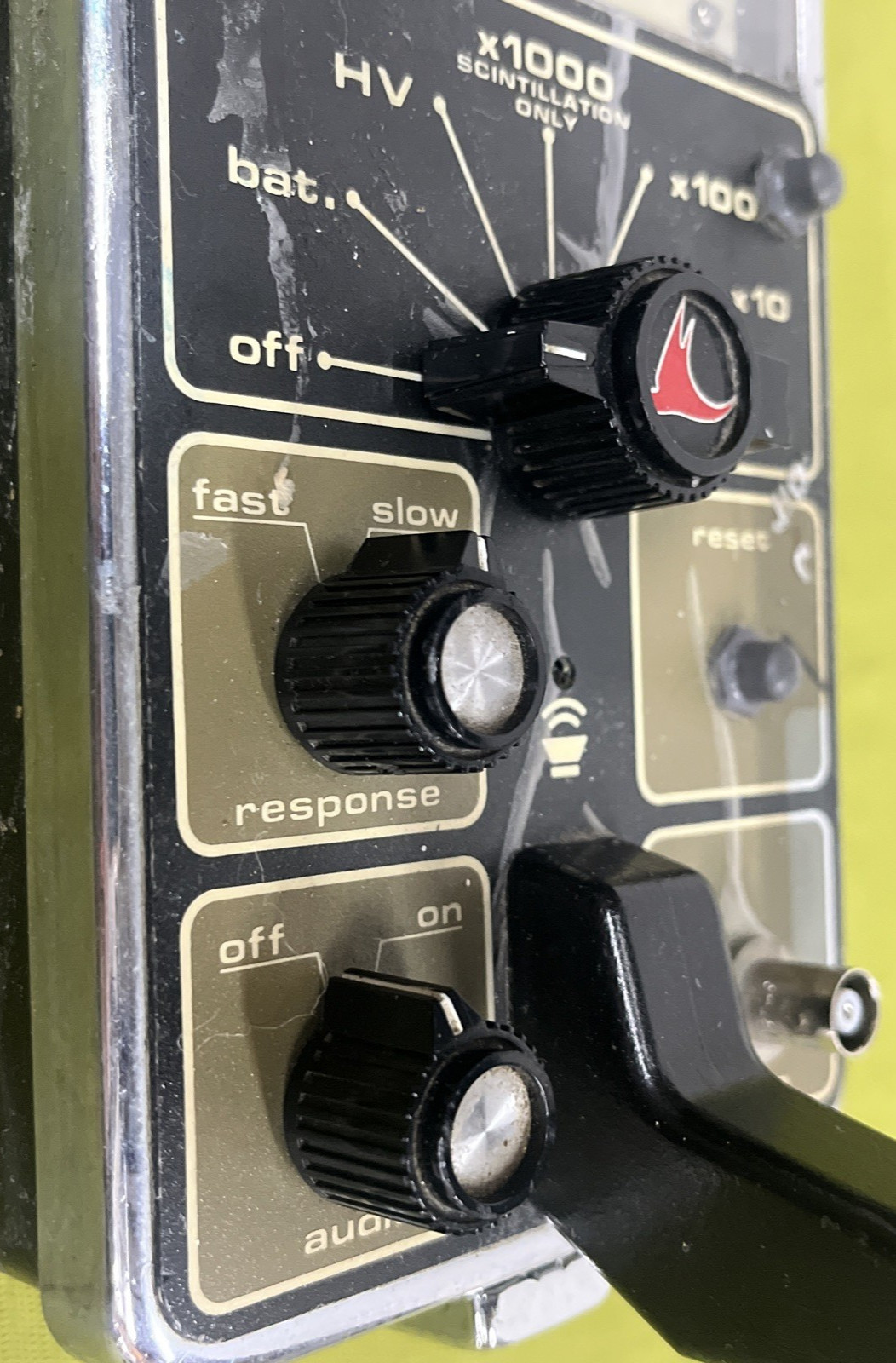 Bicron Surveyor Meter Model MX with Scaler