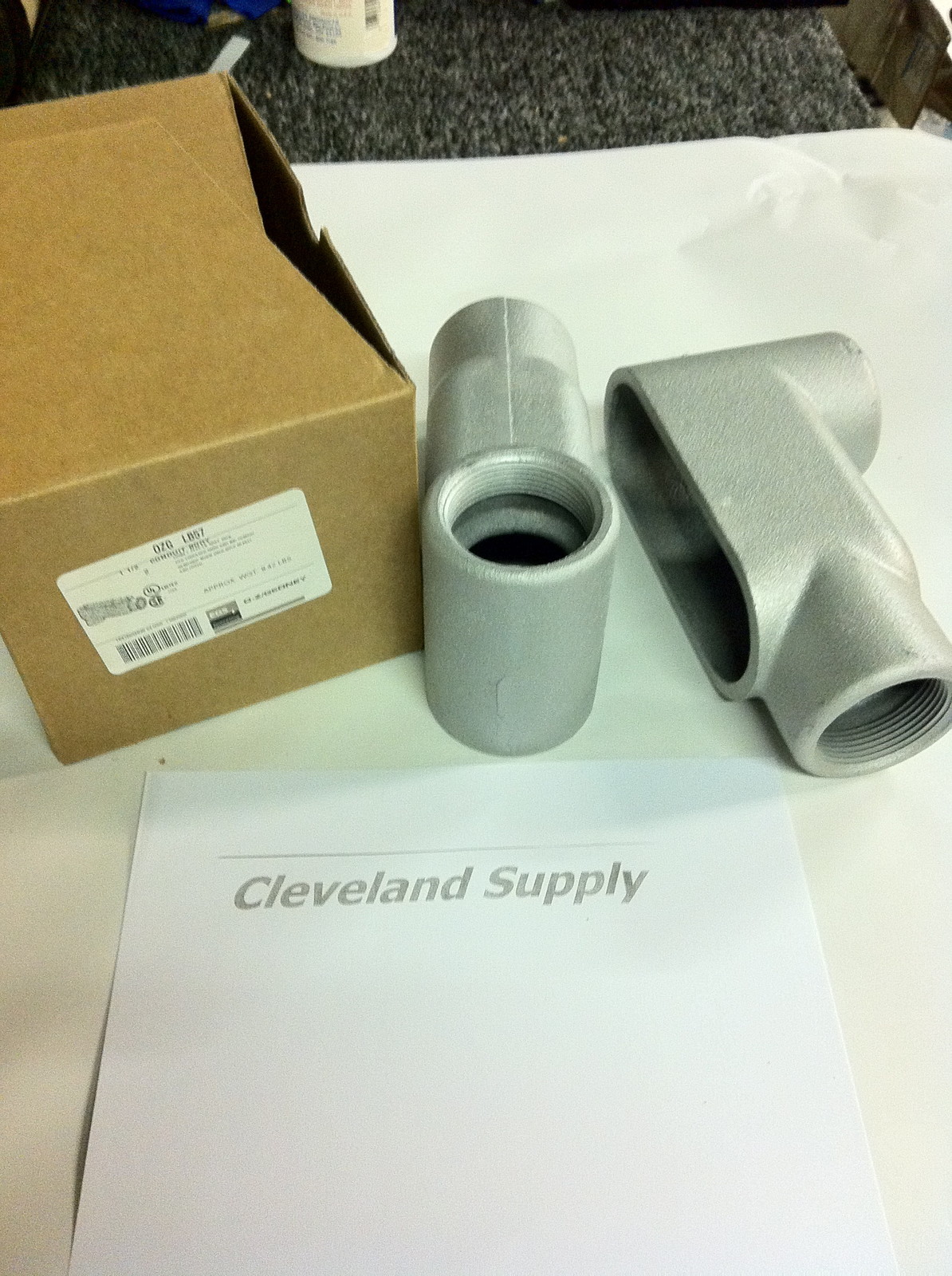 OZ GEDNEY LB57 CONDUIT BODY 1-1/2"  OZGLB57 (BOX OF 2) NEW IN BOX