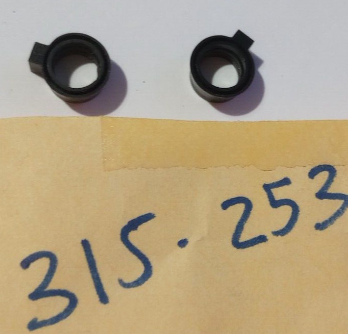 Evinrude Johnson OMC Needle Valve Retainer NOS 315253 Qty. 2 (L-9863)