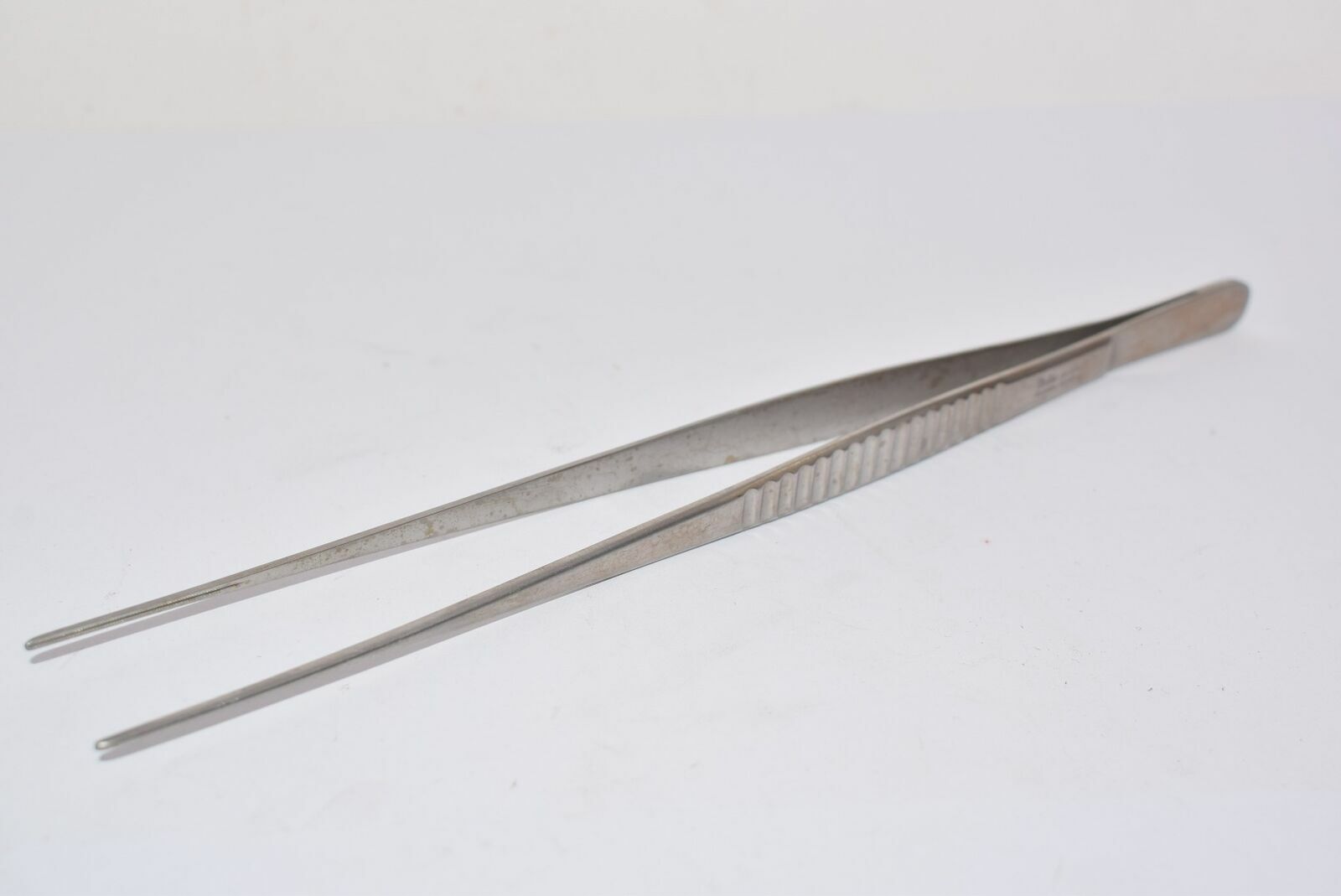 MDS1130624  Konig Debakey  Autraumaic Forceps 9-1/2"