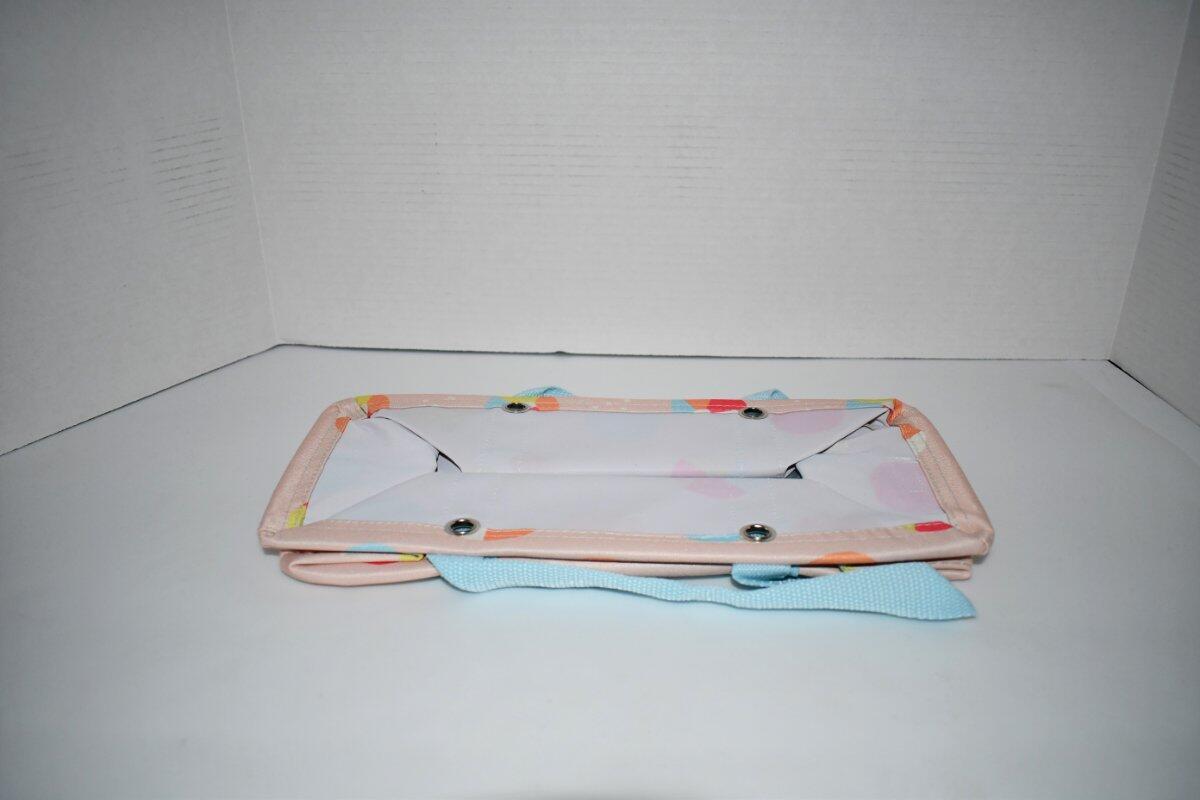 Thirty One TINY Utility Tote in Beach Ball Bliss NWT