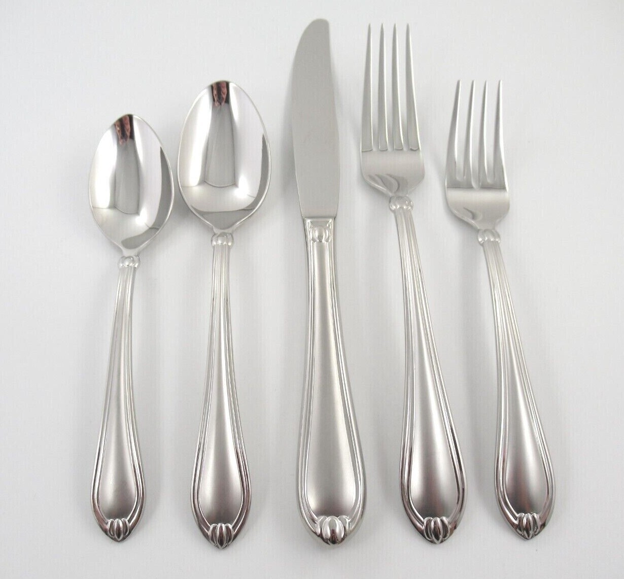 Lenox CHANDELLE FROSTED Stainless Steel Glossy Flatware Your Choice of Pieces