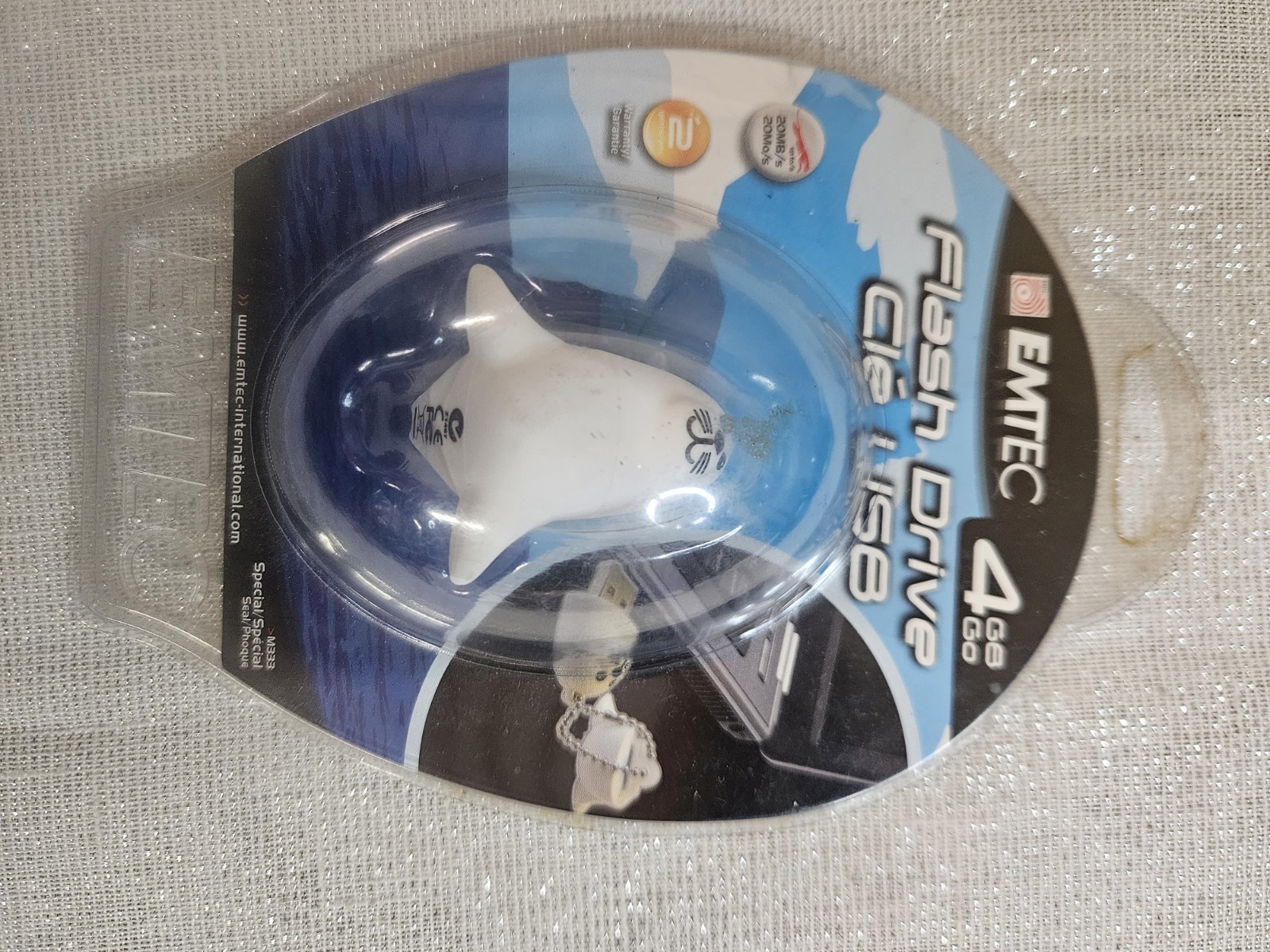 Emtec Aquarium Clownfish 4GB USB Flash Drive White Sea Animal Design
