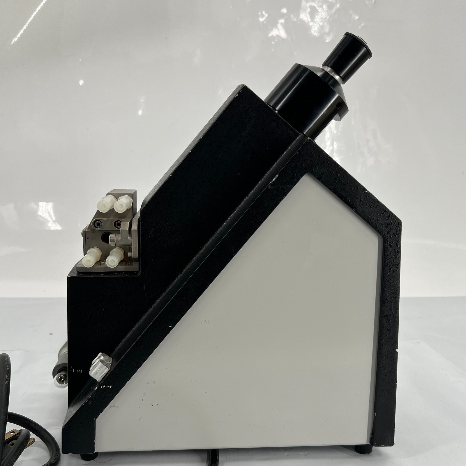 American Optical 10450 ABBE Refractometer