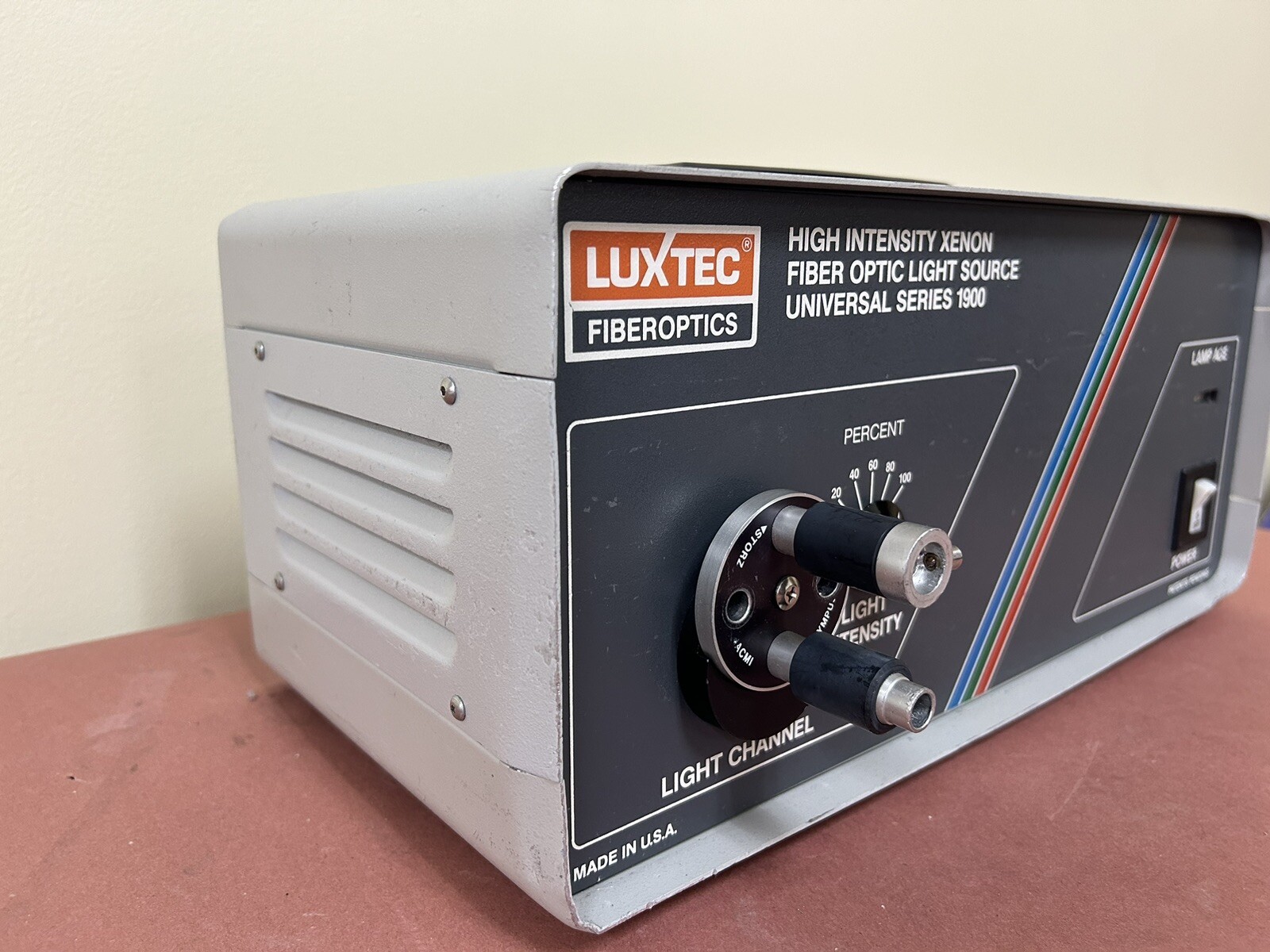 LUXTEC FIBEROPTICS HIGH INTENSITY XENON 1900 LIGHT SOURCE, Cable Not Included