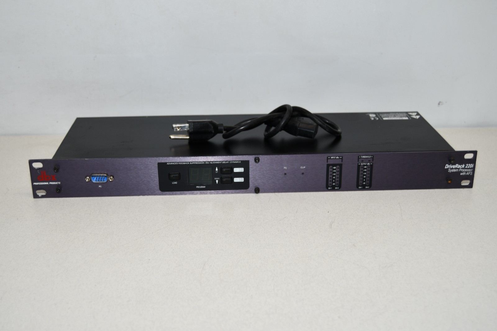 ^ dbx DriveRack 220i System Processor w/ AFS Advanced Feedback Suppression