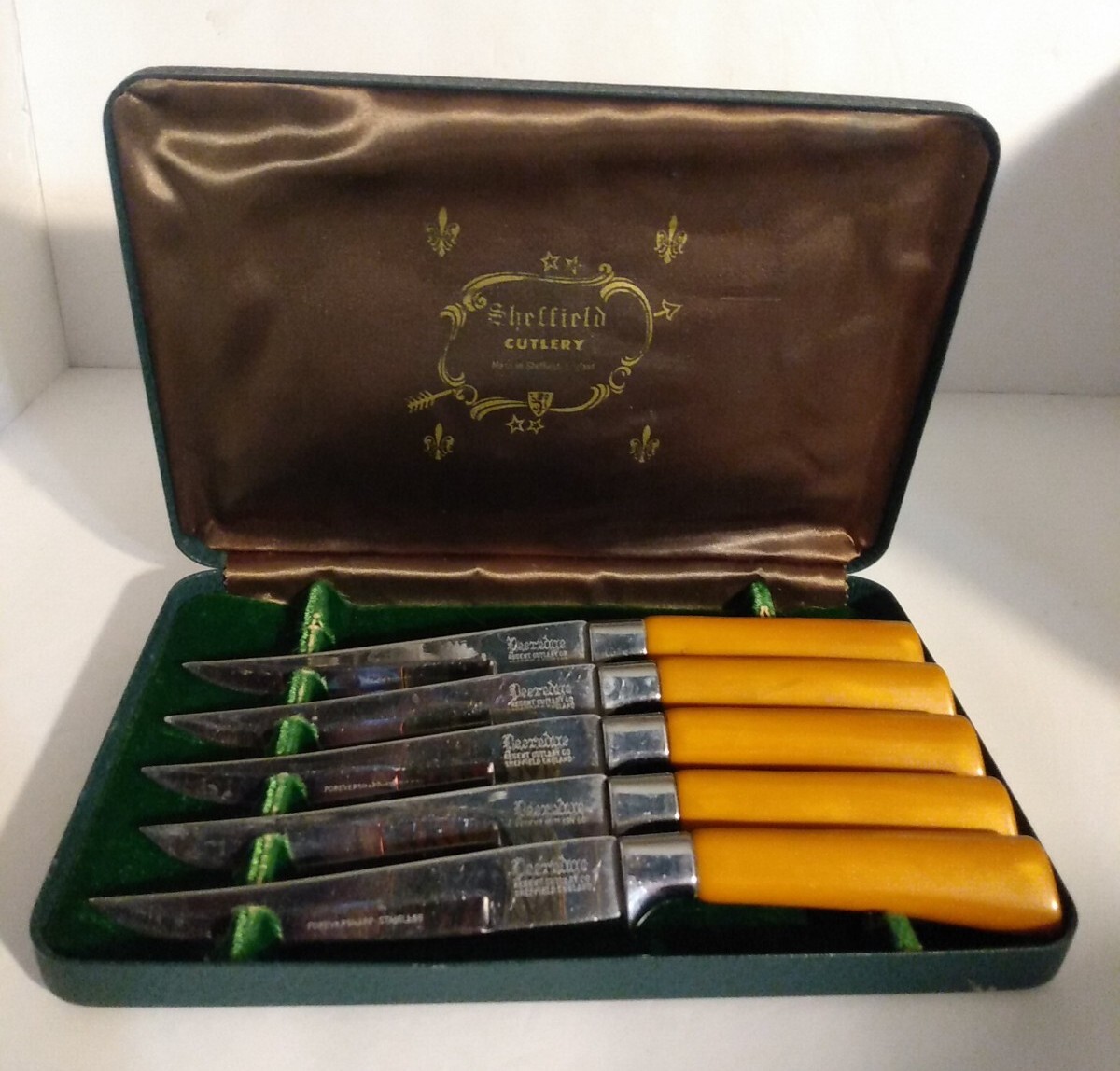 Steak Knives ORIGINAL BOX Sheffield England Forever Sharp BAKELITE? 5 -1 MISSING