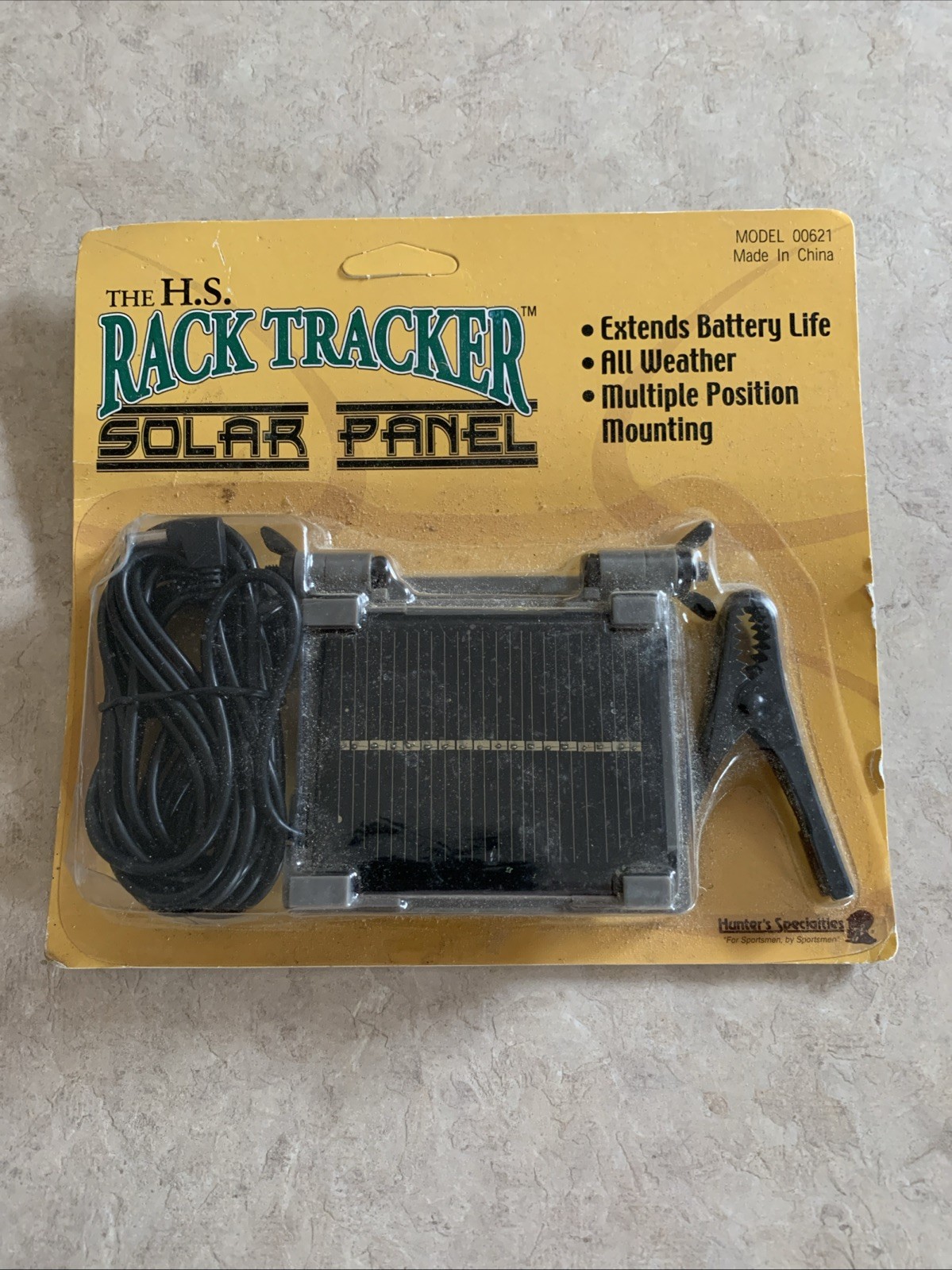 NEW old stock HUNTER'S SPECIALTIES HS RACK TRACKER all weather SOLAR PANEL 00621