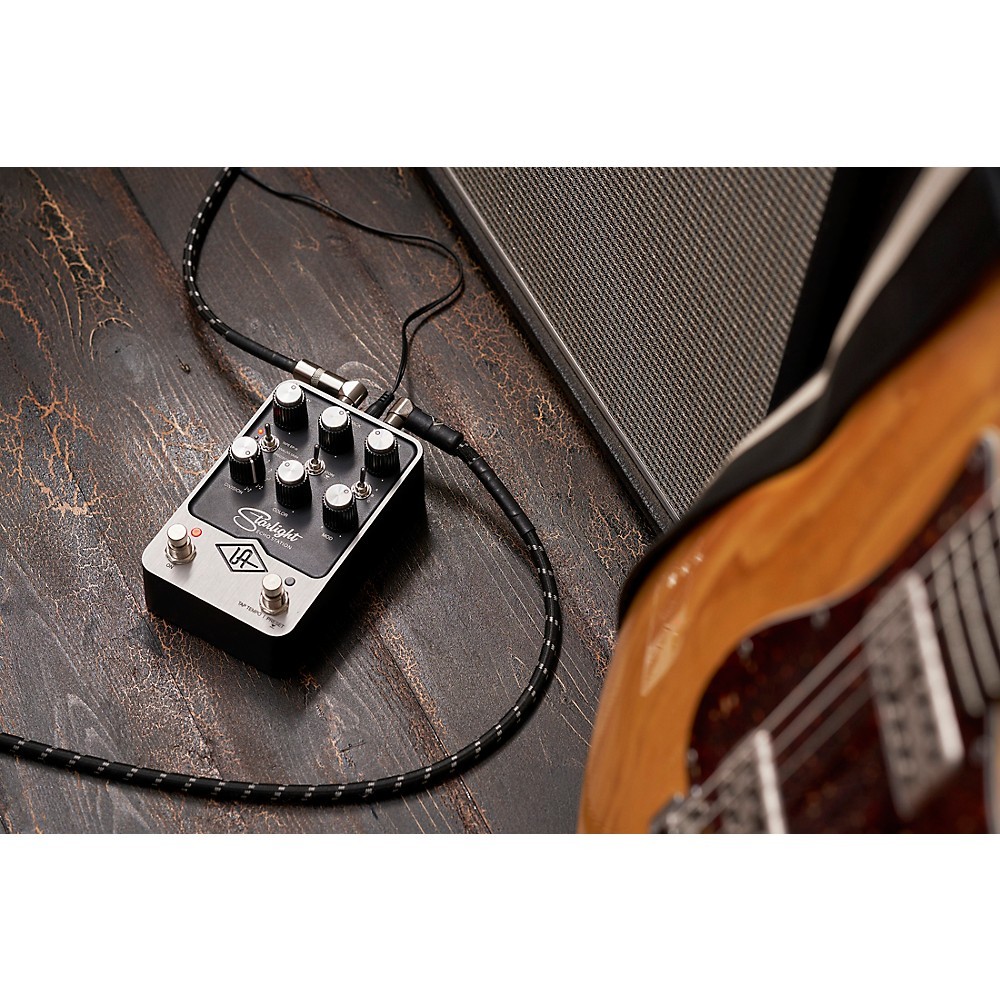 Universal Audio Starlight Echo Station Effects Pedal Black LN