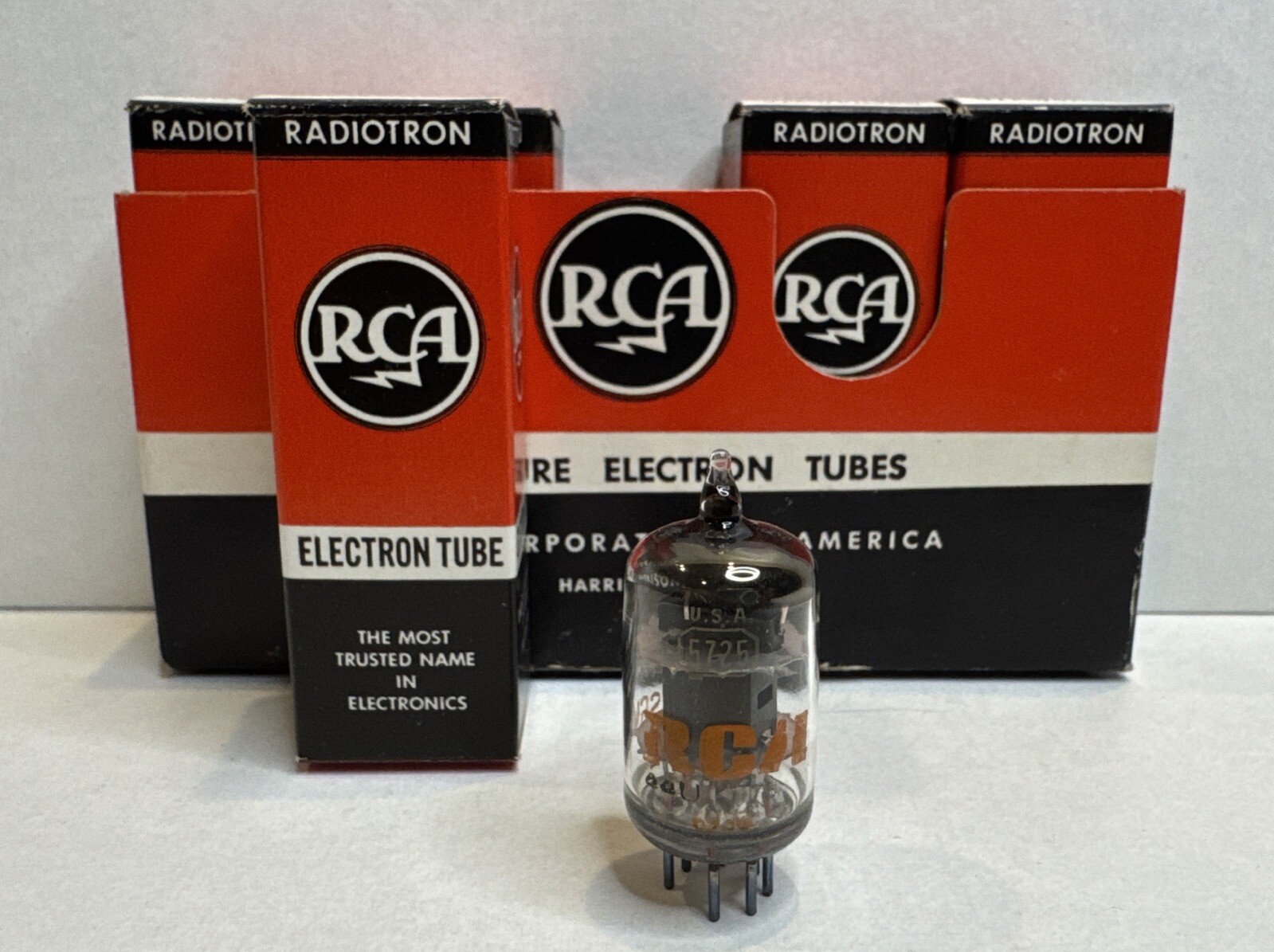 Sleeve Of 5: RCA Date Matched 5725 6AS6W Pentode  Audio Vacuum Tube 1960