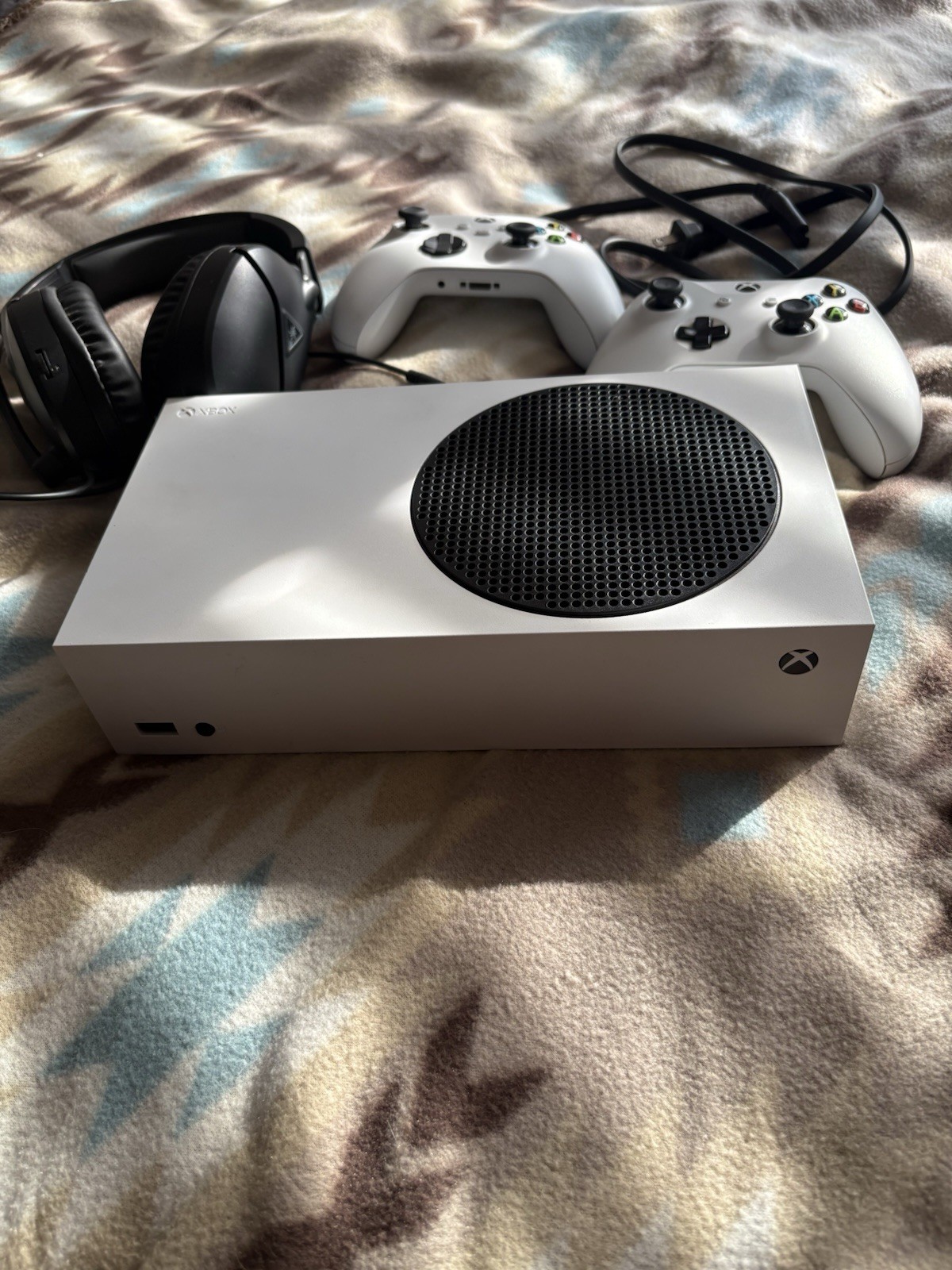 Microsoft Xbox Series S Bundle w/ 2 Controllers, Turtle Beach Headset, Power Ca…