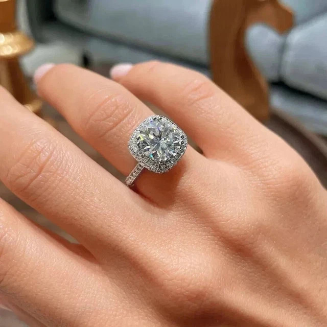 1.80Ct Round Cut Lab Created Diamond Cluster Wedding Ring 14k White Gold Plated