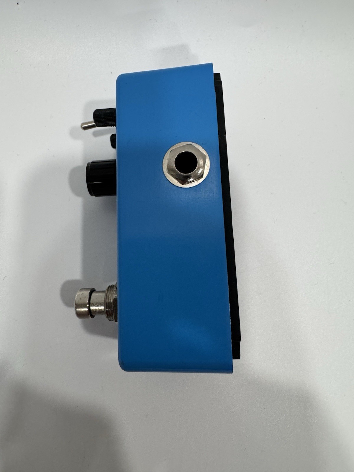 Rowin Blue Guitar Compressor Pedal – True Bypass, Untested, Great Value!