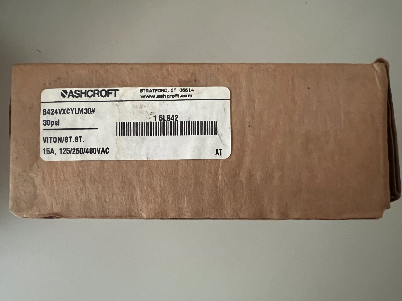 ASHCROFT B424VXCYLM30# Pressure Switch 30 PSI NIB