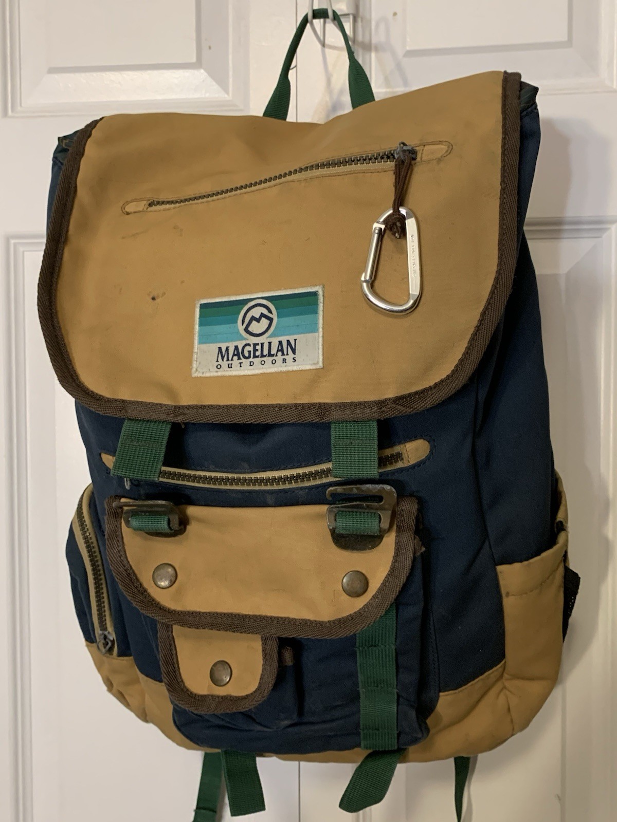 Magellan H2O Backpack,Retro Colors, Outdoor Backpack Hiking Camping