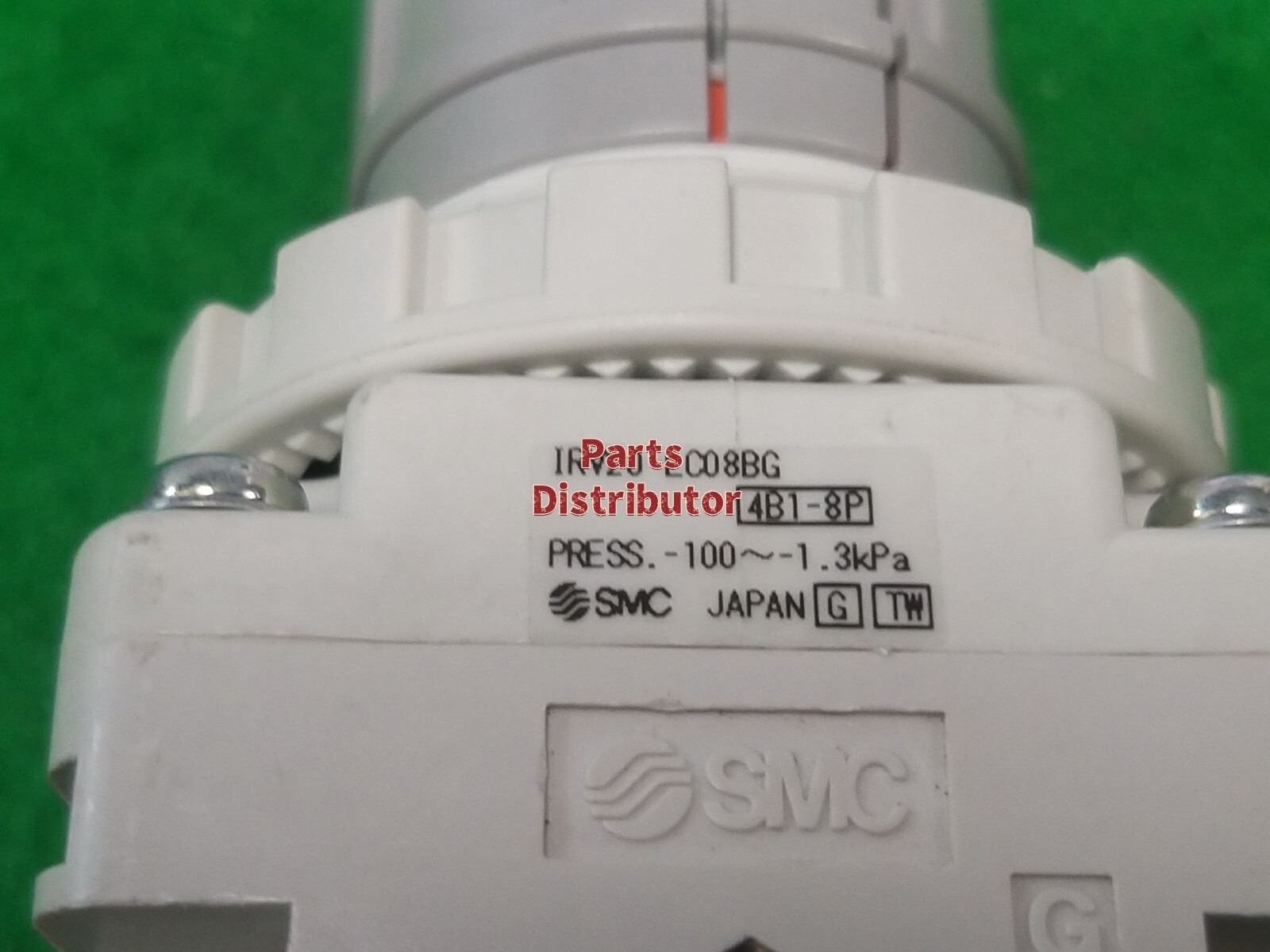 1PCS NEW for SMC IRV20-LC08BG Vacuum Regulating Valve free shipping IRV20LC08BG