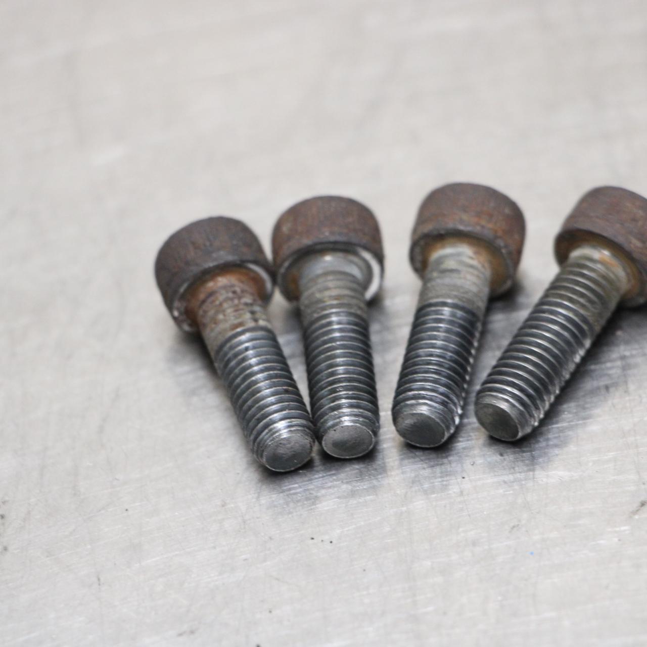 03-04 Suzuki GSXR 1000 Exhaust Header Nuts Bolts