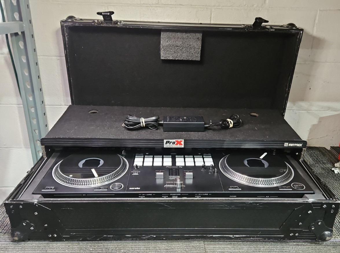 Pioneer DJ DDJ-REV7 Scratch-Style 2-Channel Professional DJ Controller + Case