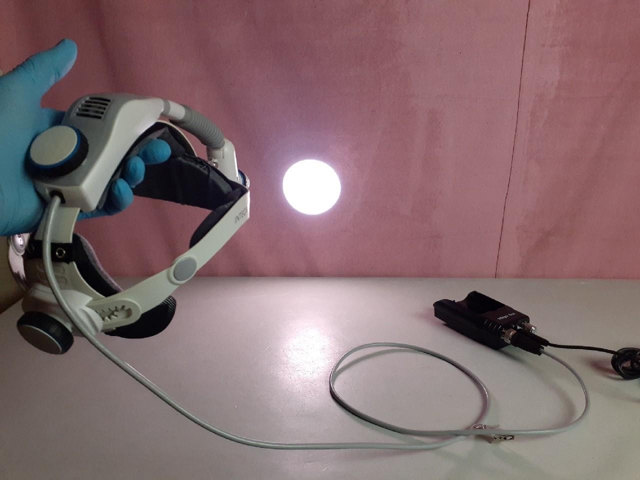 Integra LED Duo 90600 Medical Surgical Headlight Headlite System Battery Operate